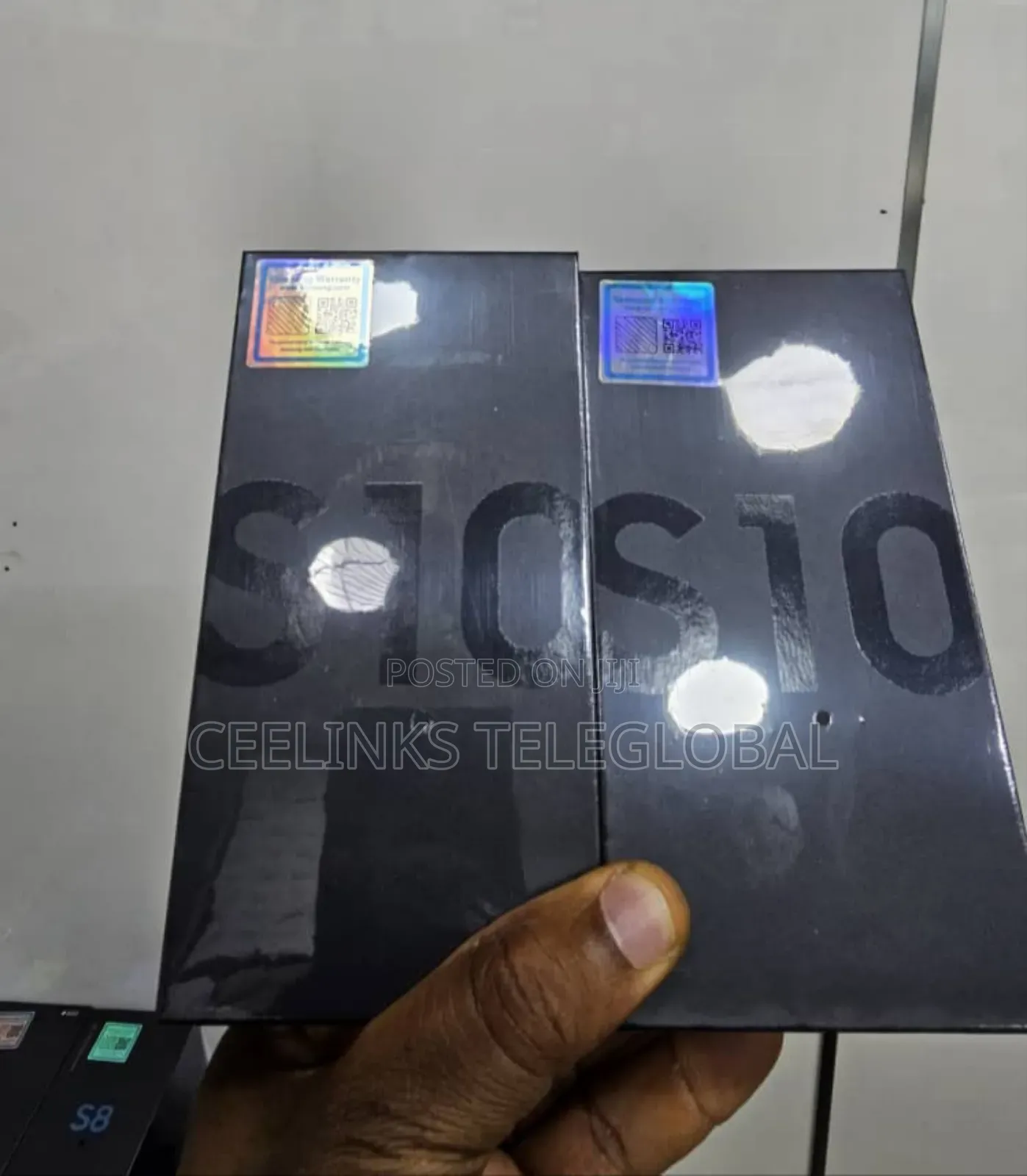New Samsung Galaxy S10 128 GB Black