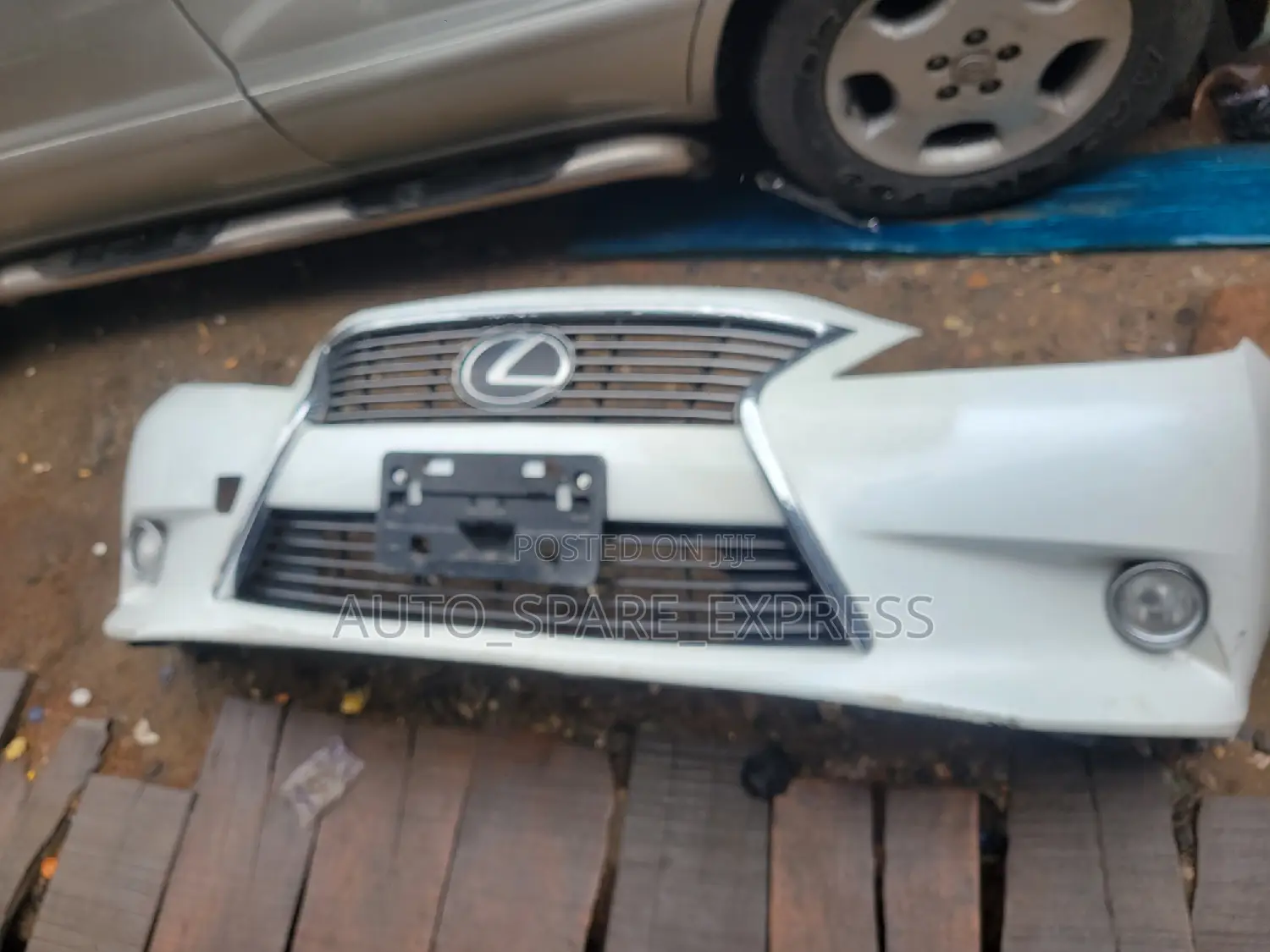 Front Bumper Es350 2015