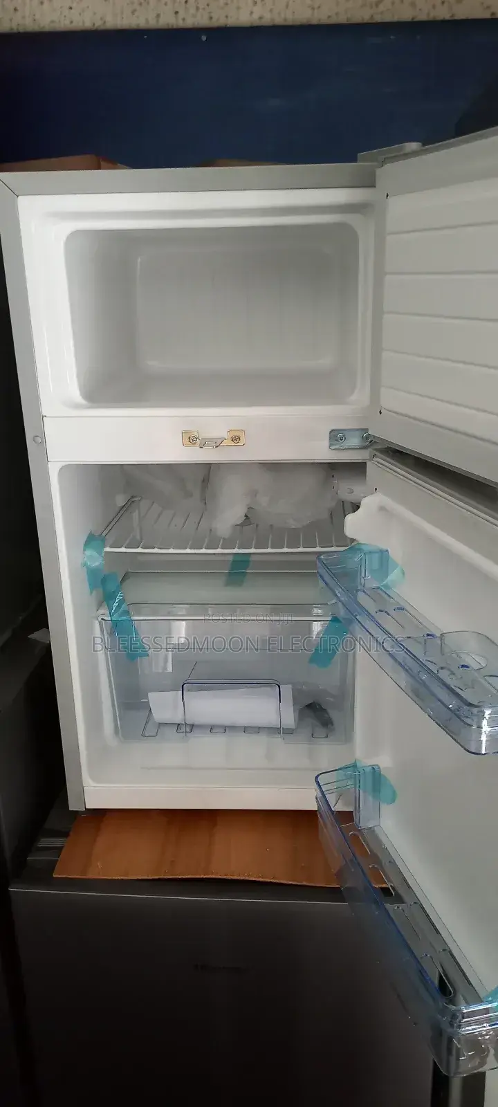 LG Inverter Table Top Fridge Double Doors 3 Yrs Warranty