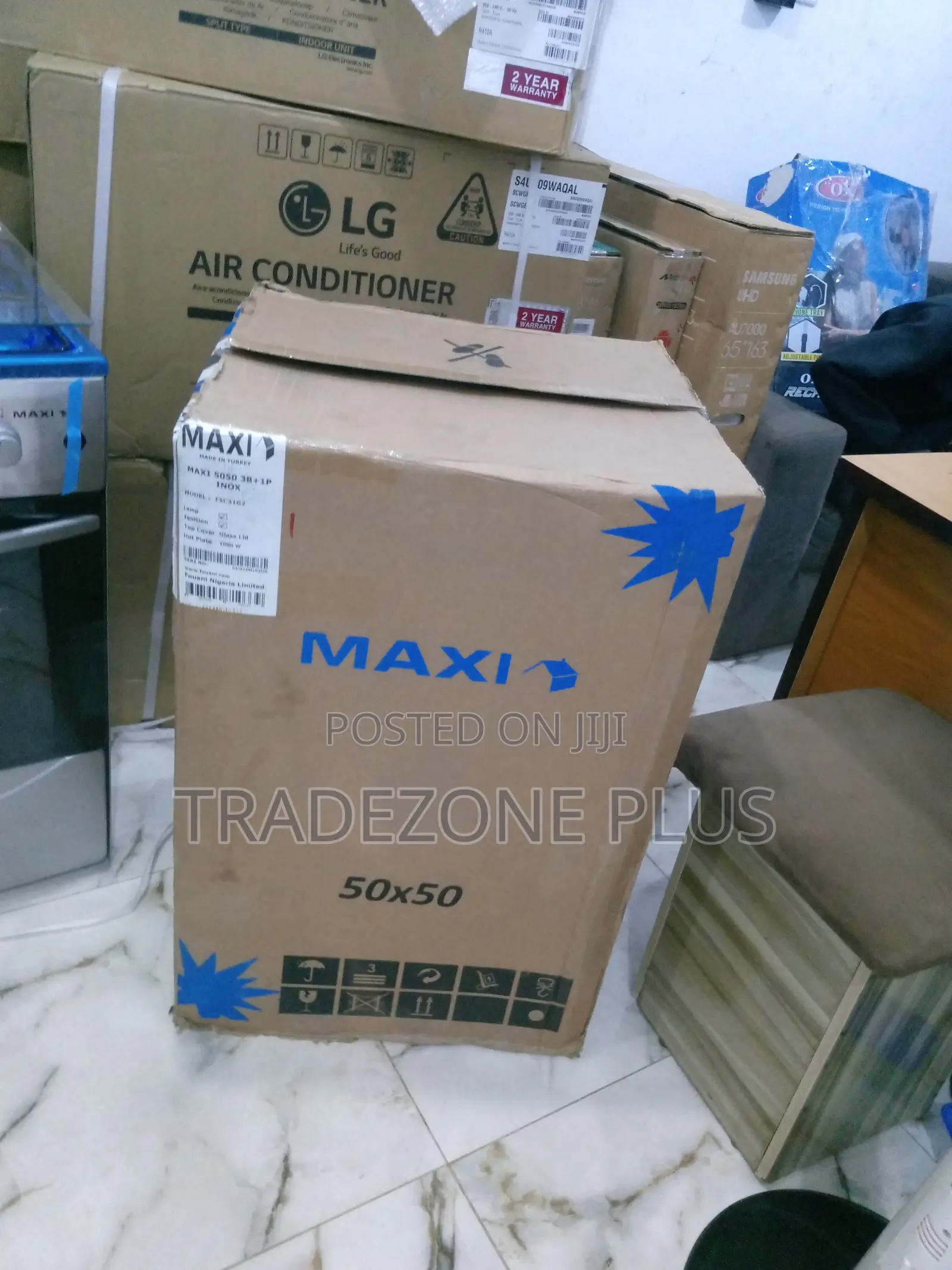 New in Maxi 3gas+1electric Cooker With Oven and Grill