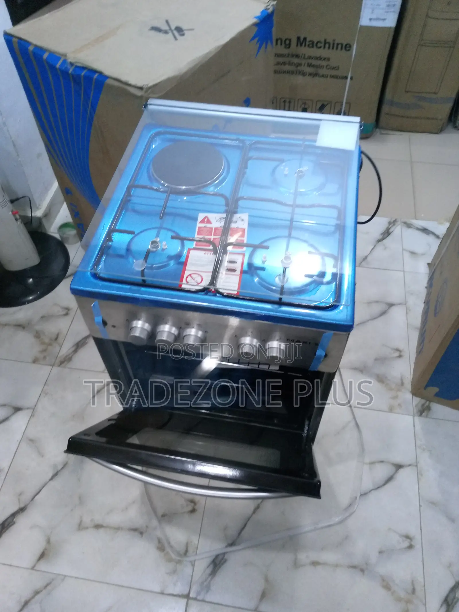 New in Oven Gas Cooker With Hot Plate Maxi F5C31G2