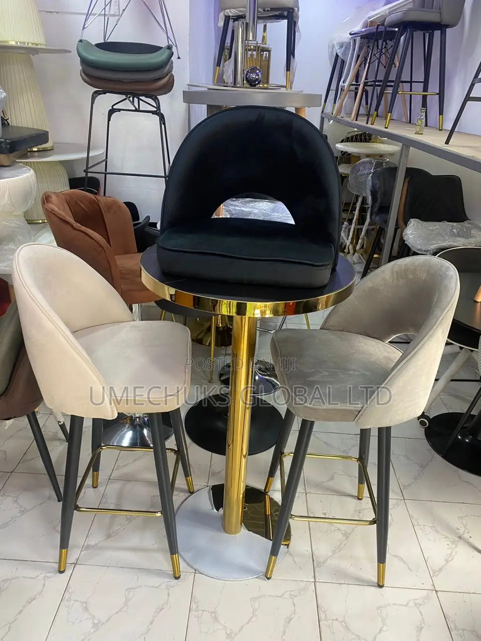 Strong Quality Bar Stool for Hotels and Home Use.