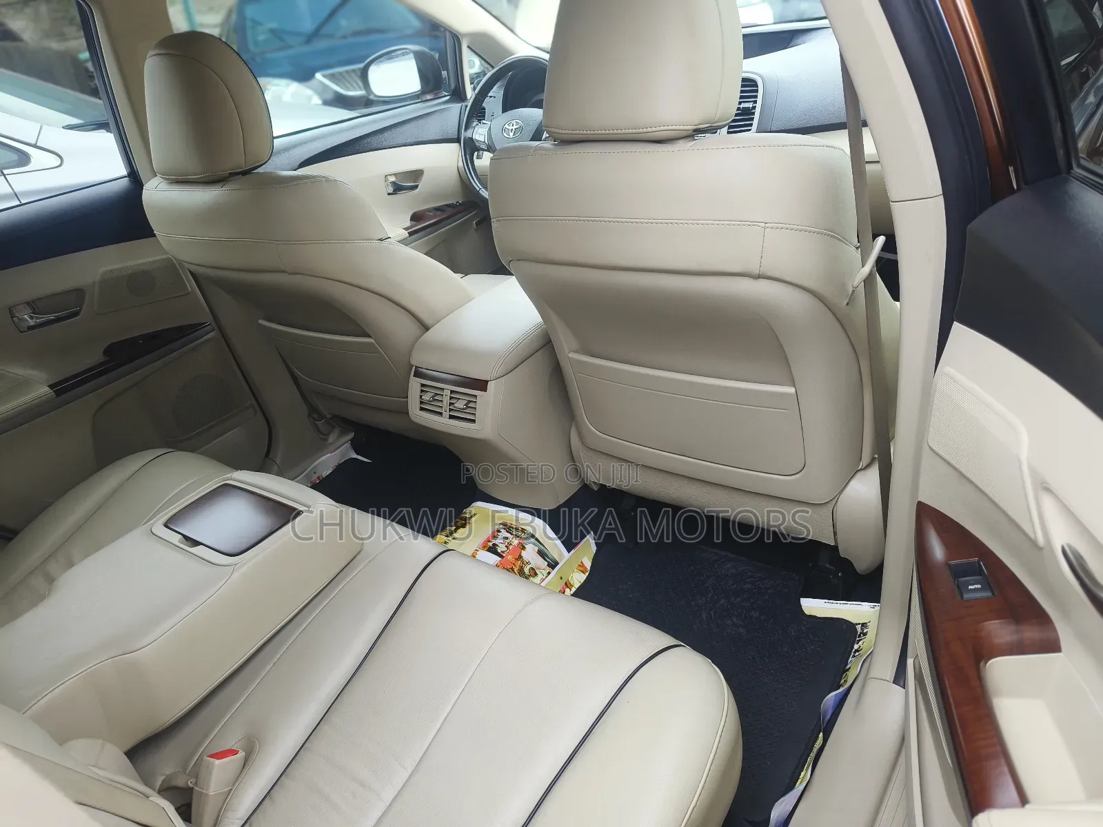 Toyota Venza V6 AWD 2010 Brown