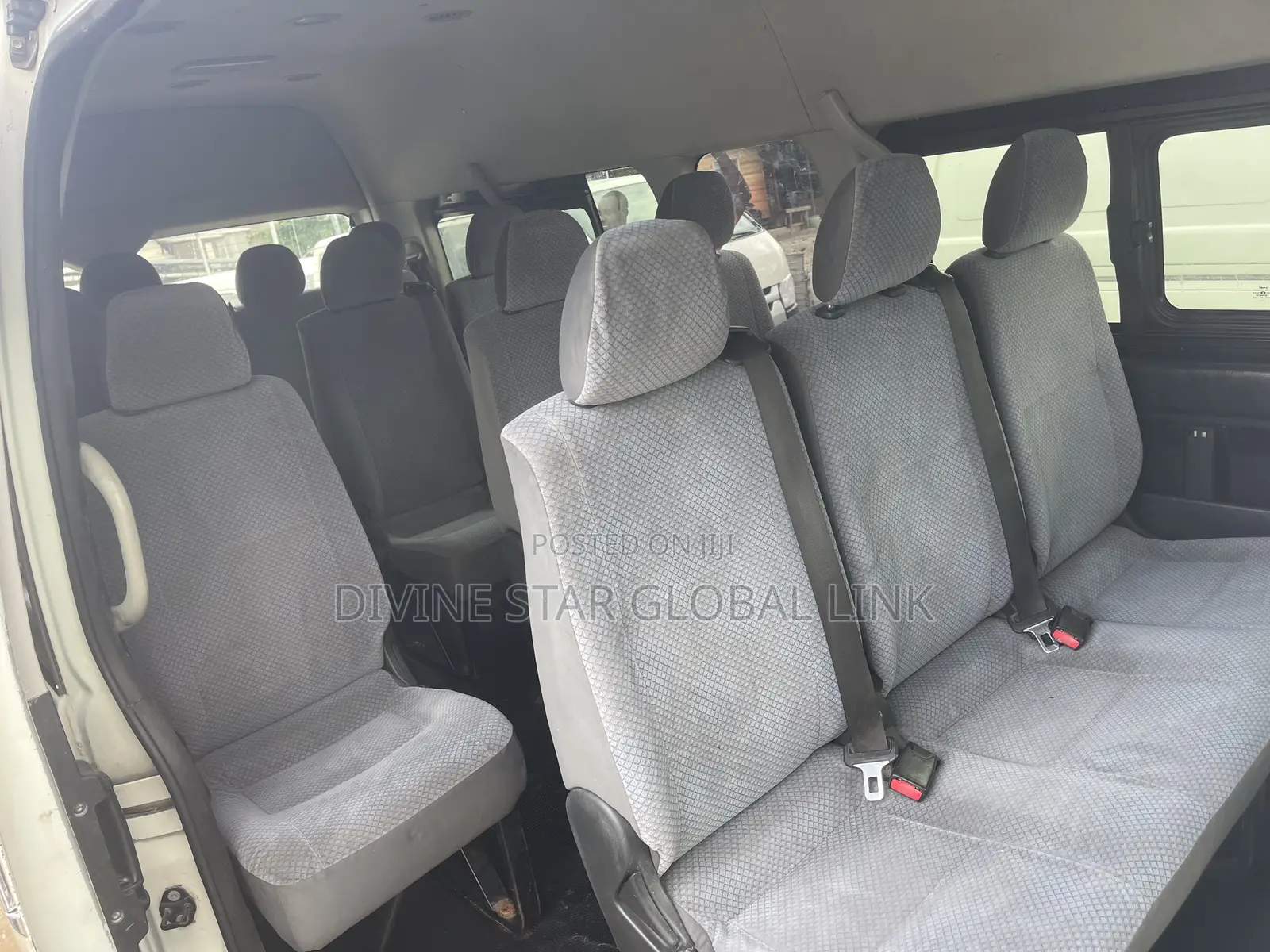 Toyota HiAce 2018 White