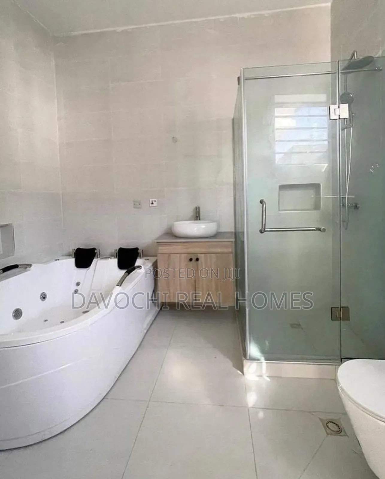 4bdrm Duplex in Ikota Lekki for rent