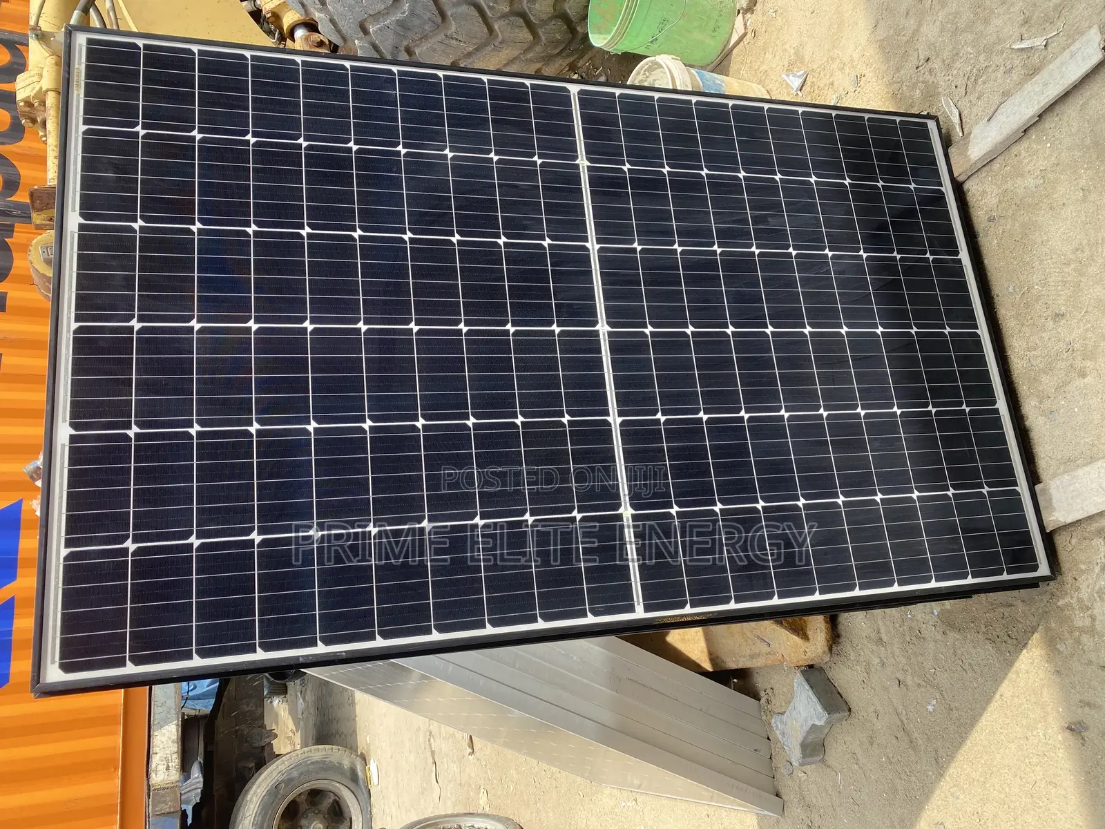 500w Jinko Black Frame Solar Panels