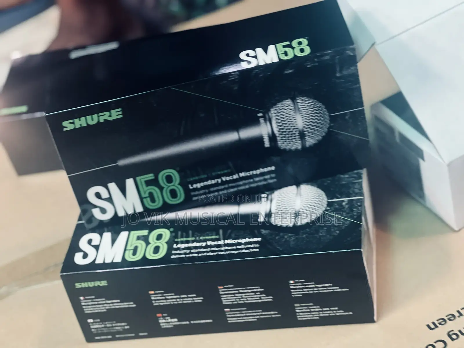 Shure SM 58 CARDIDID I DYNAMIC Legendary Vocal Microphone