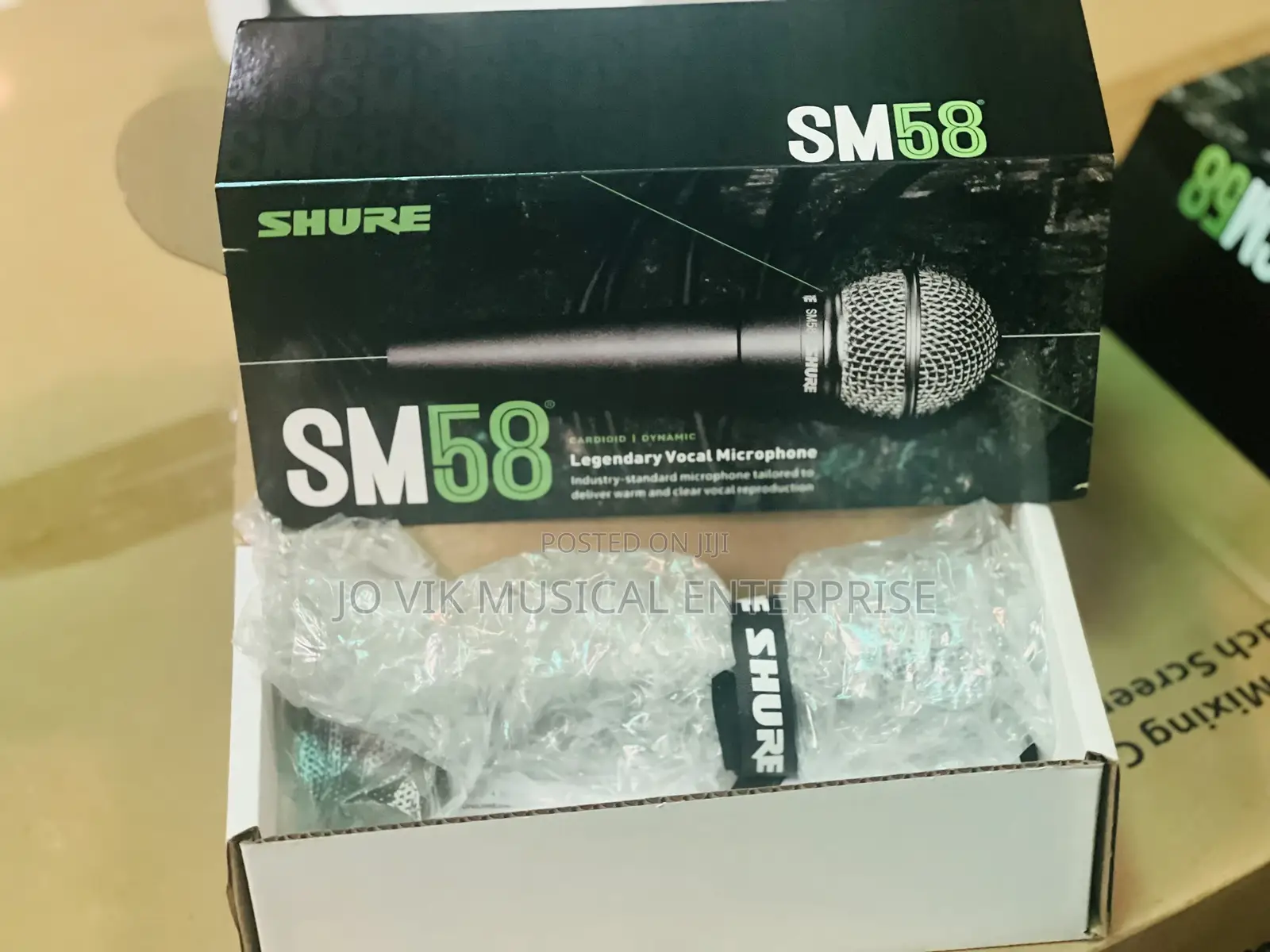 Shure SM 58 CARDIDID I DYNAMIC Legendary Vocal Microphone