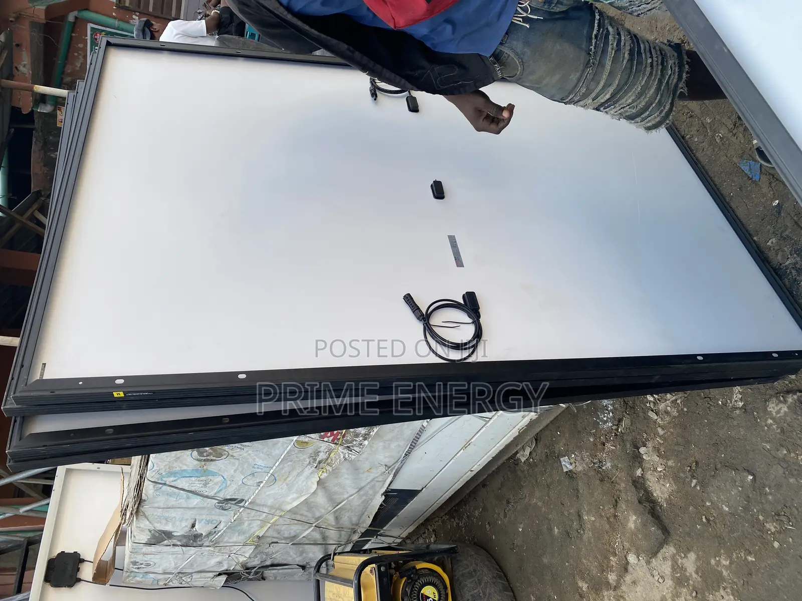 550w Jinko Solar All Black Panels