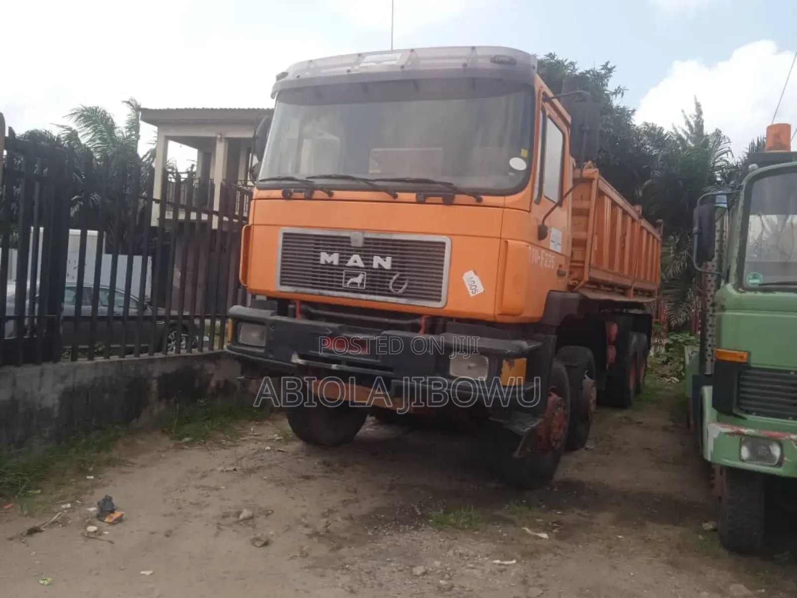 MAN Tipper 12tyres