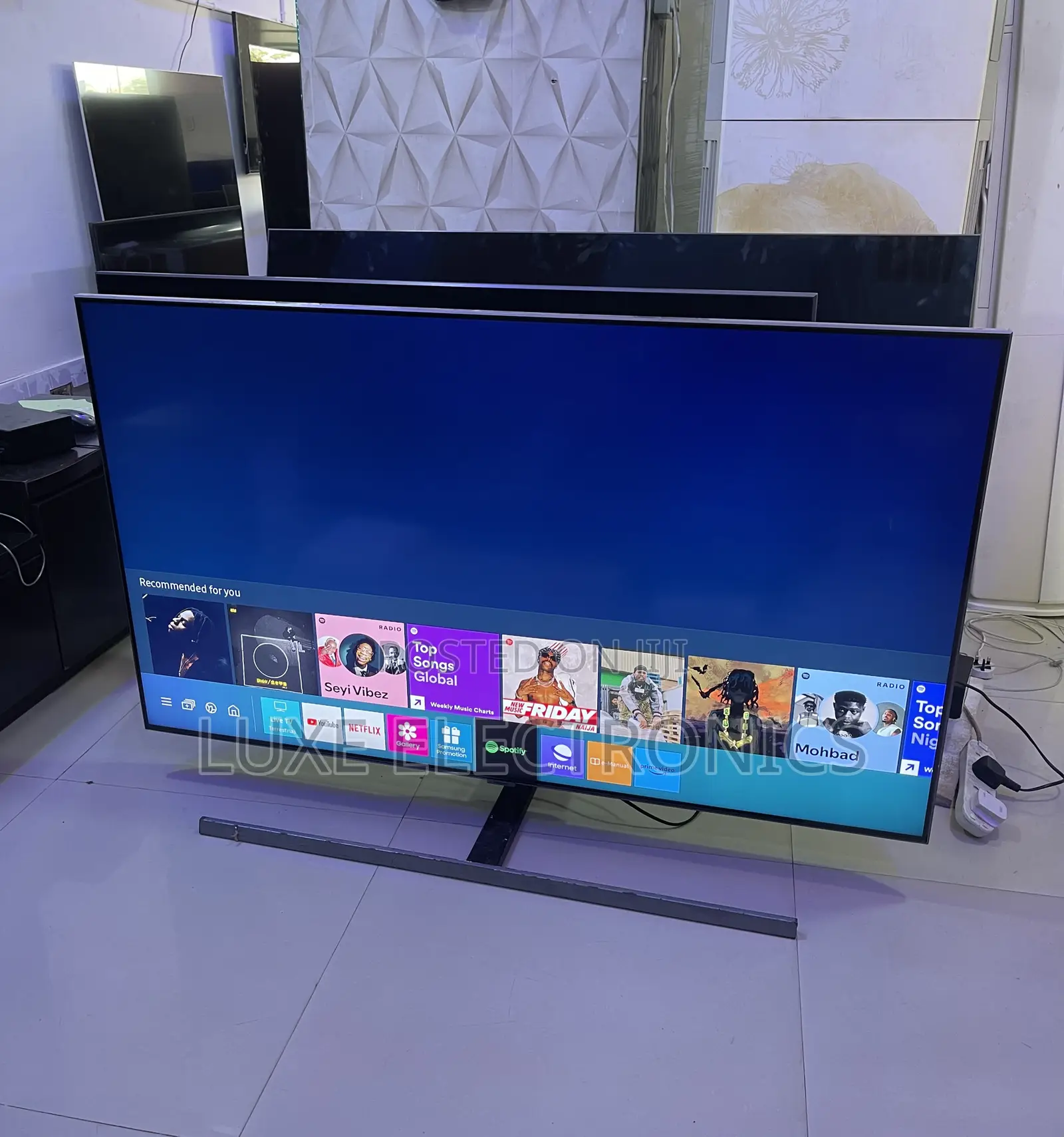 55 Inches Samsung Qled Hdr Smart Tv 2022 Model