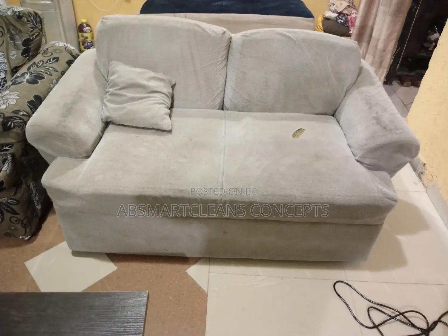 Details Couch Cleaning