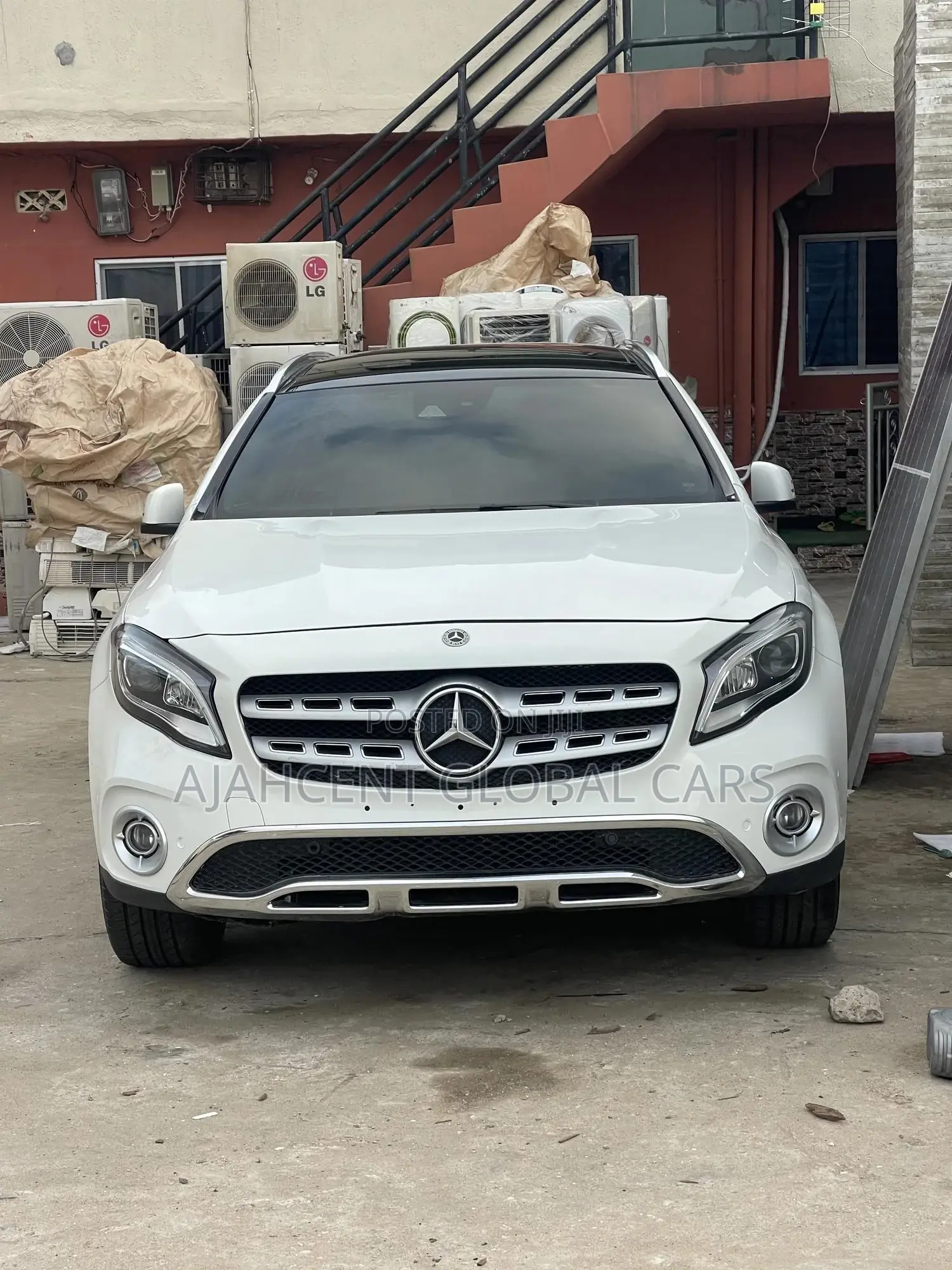 Mercedes-Benz GLA-Class 2019 White