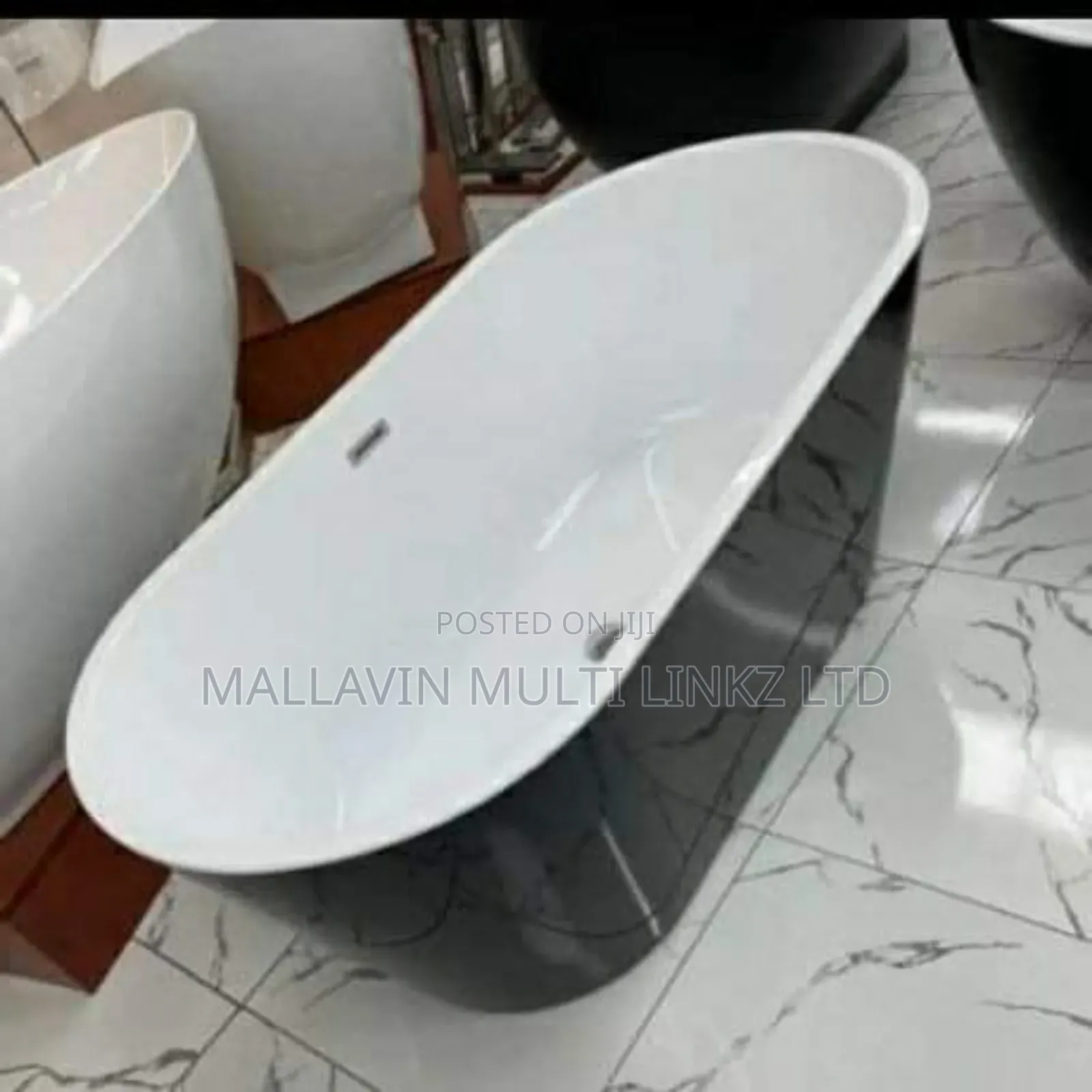 Black and White Freestanding Bathtubs
