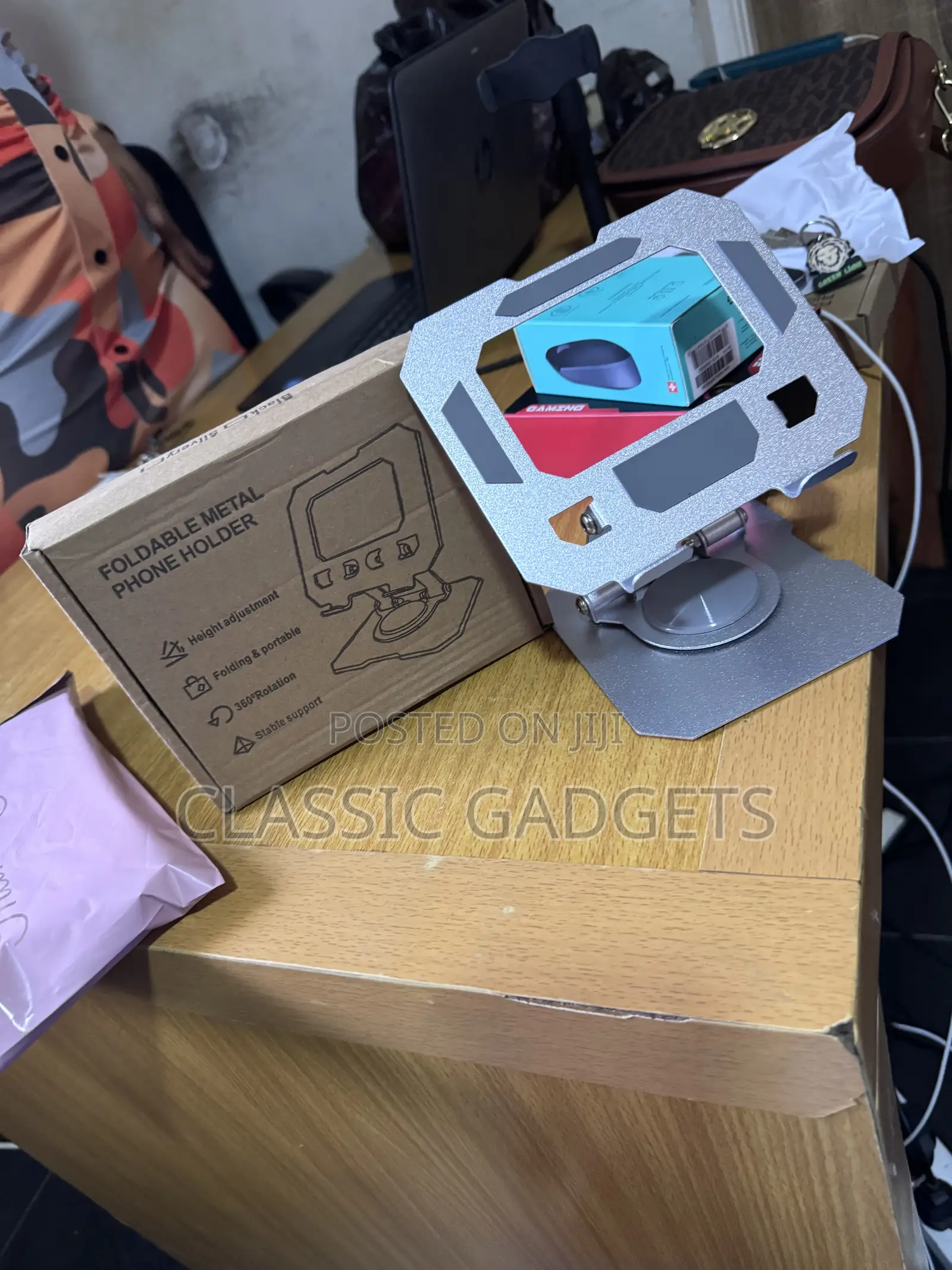 Foldable Metal 360 Rotation Stand for Tablets and iPads