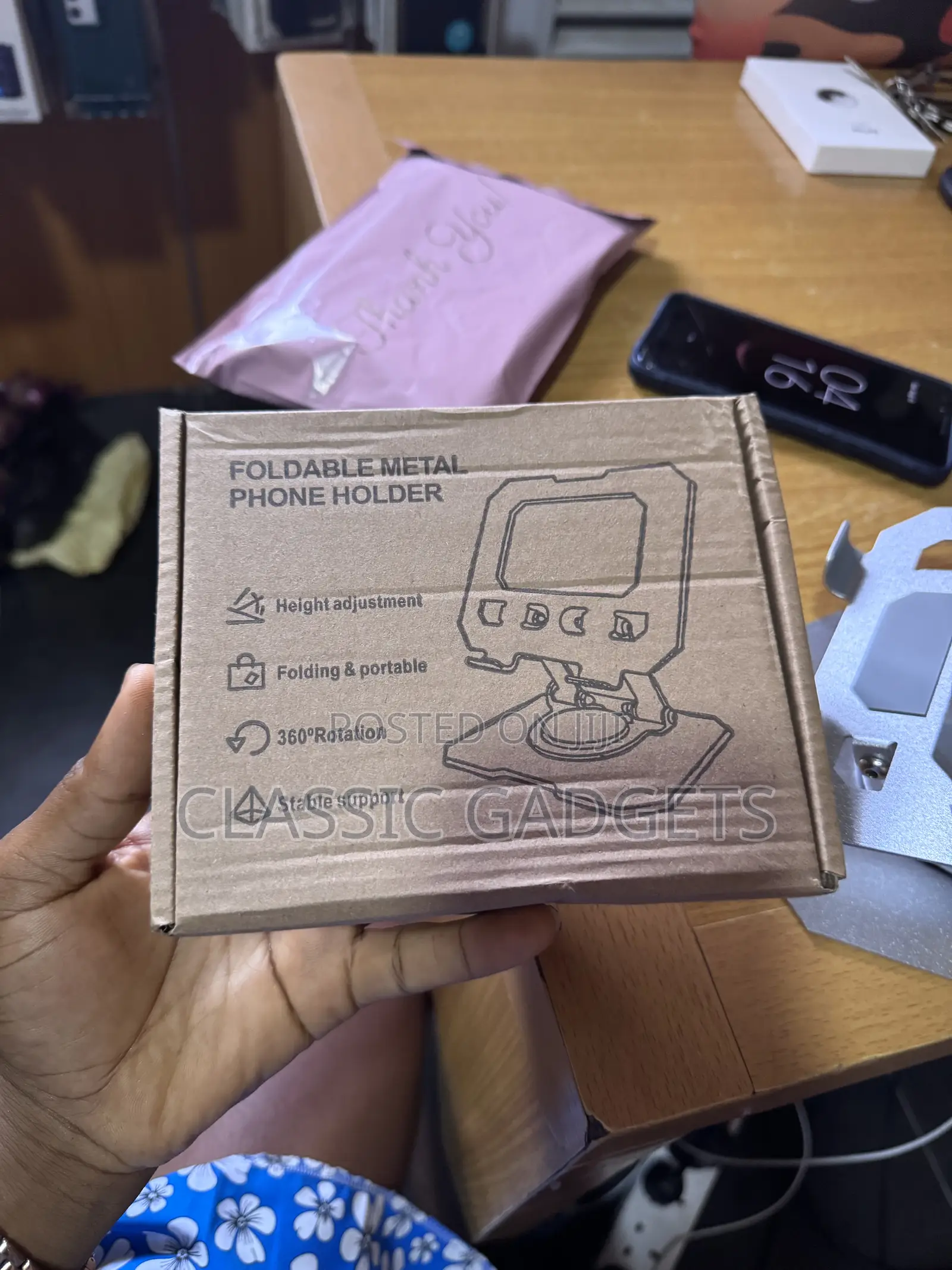 Foldable Metal 360 Rotation Stand for Tablets and iPads