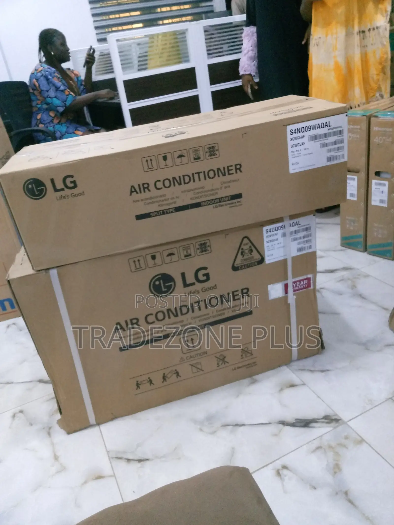 Brand New LG 1hp Split AC With Dual Inverter