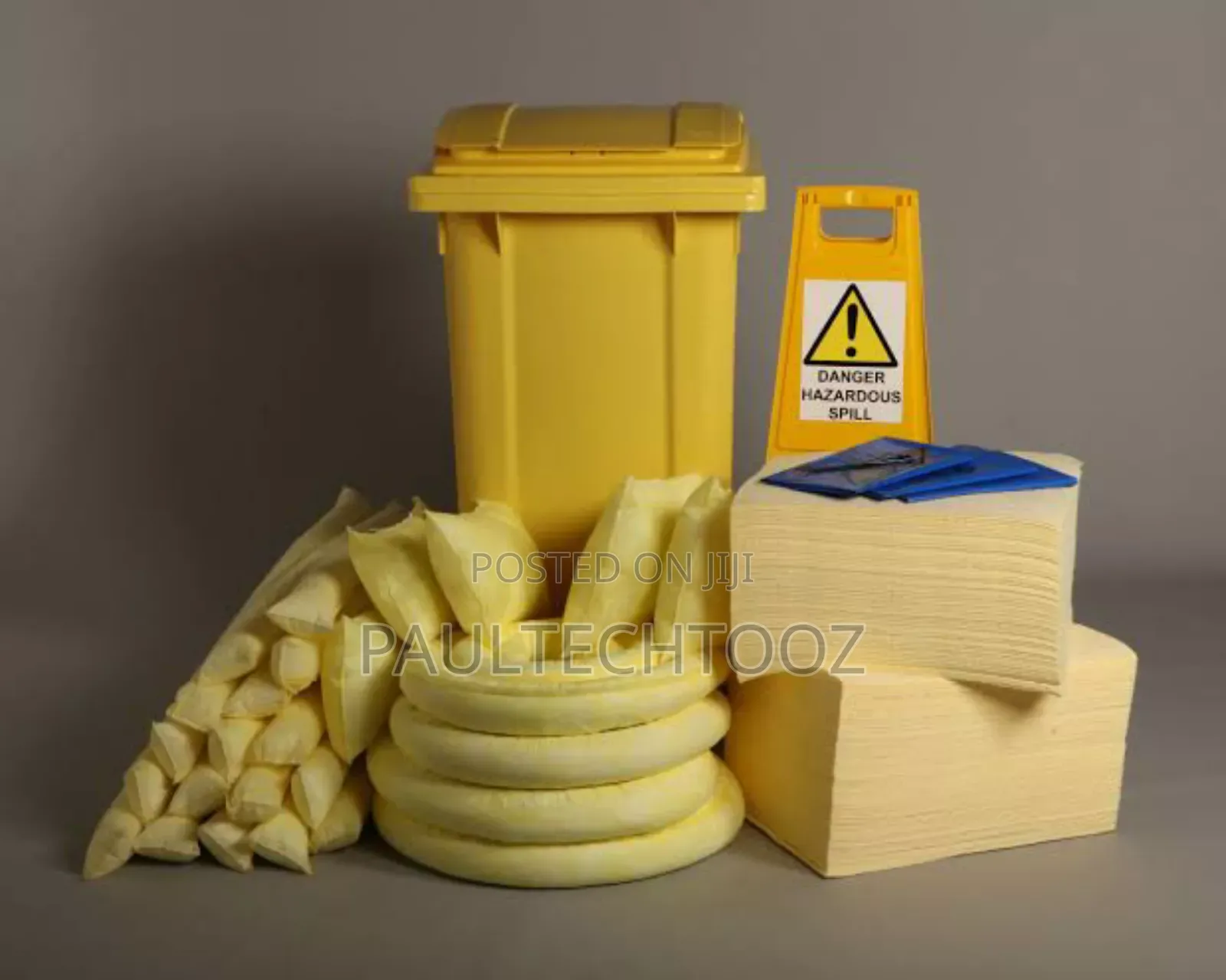 Oil/Chemical Spill Containment Kits