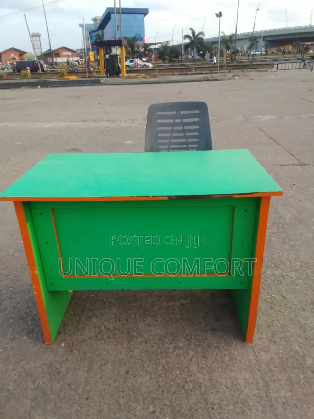 Top Quality HDF Executive Office Table With Keys and Chair