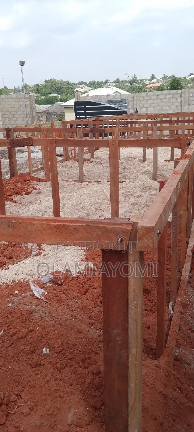 Wooden Tarpaulin Fish Pond ( With Anti Termite?