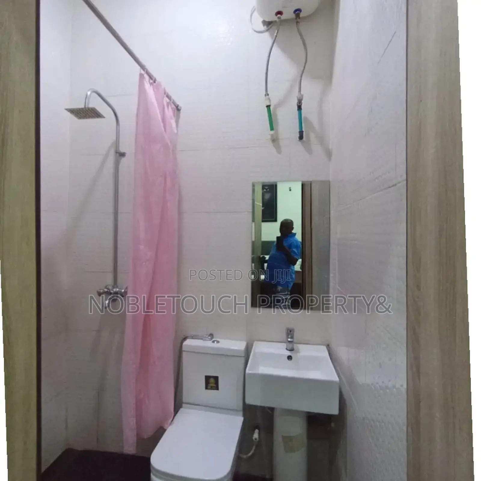 2bdrm Block of Flats in Shagari Estate for sale