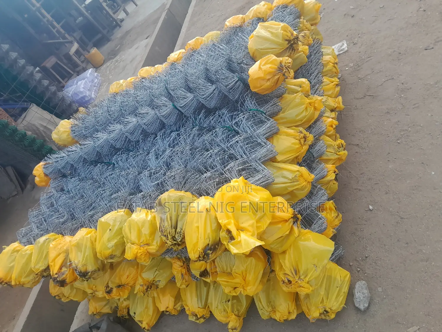 6ft Galvanise Chainlinks