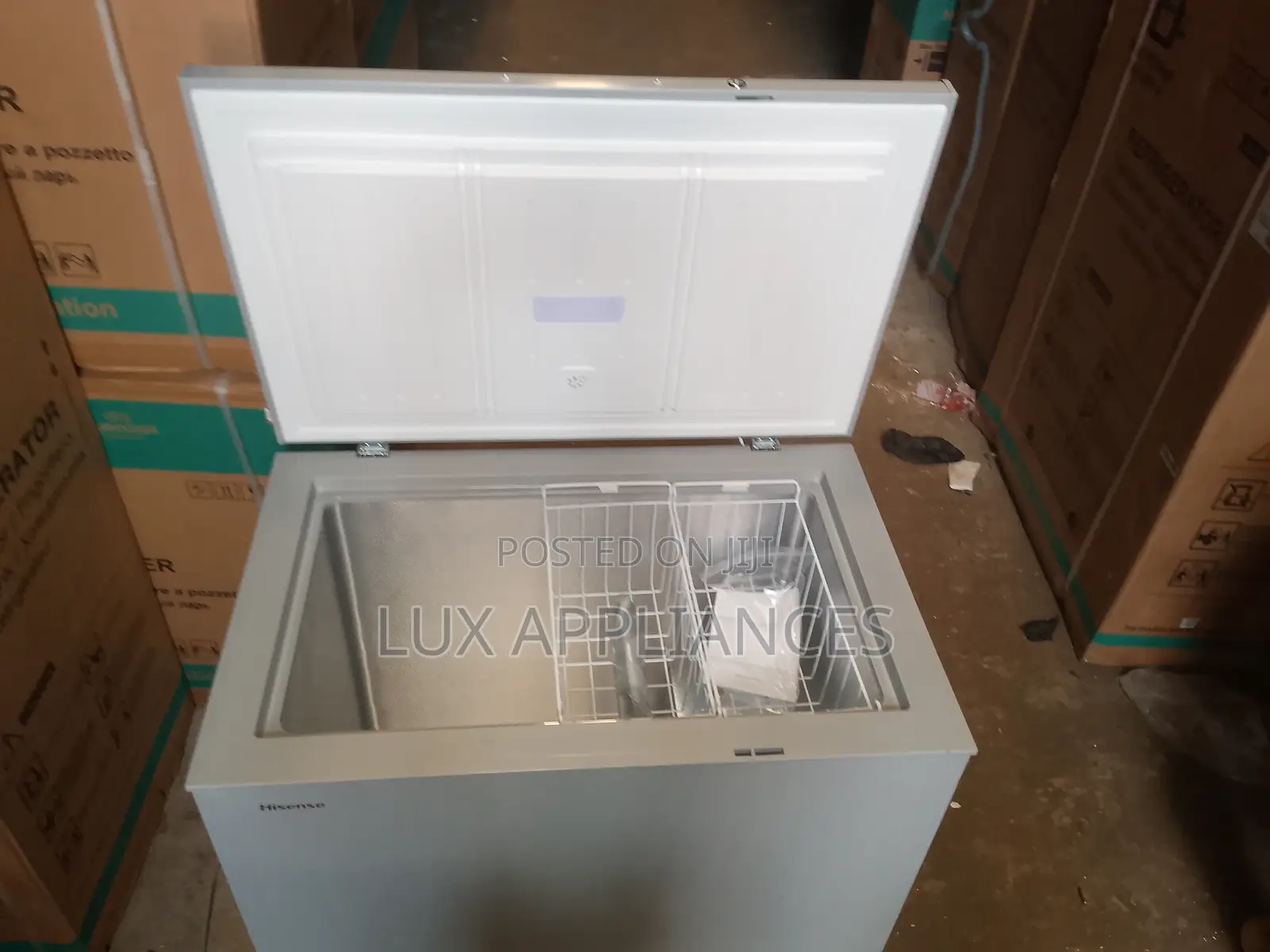 Classic Hisense 217L Chest Freezer