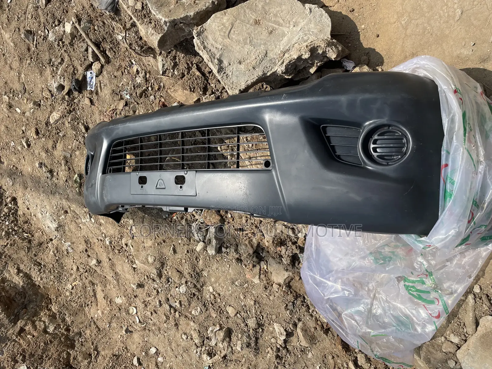 Front Bumper Hilux 2012