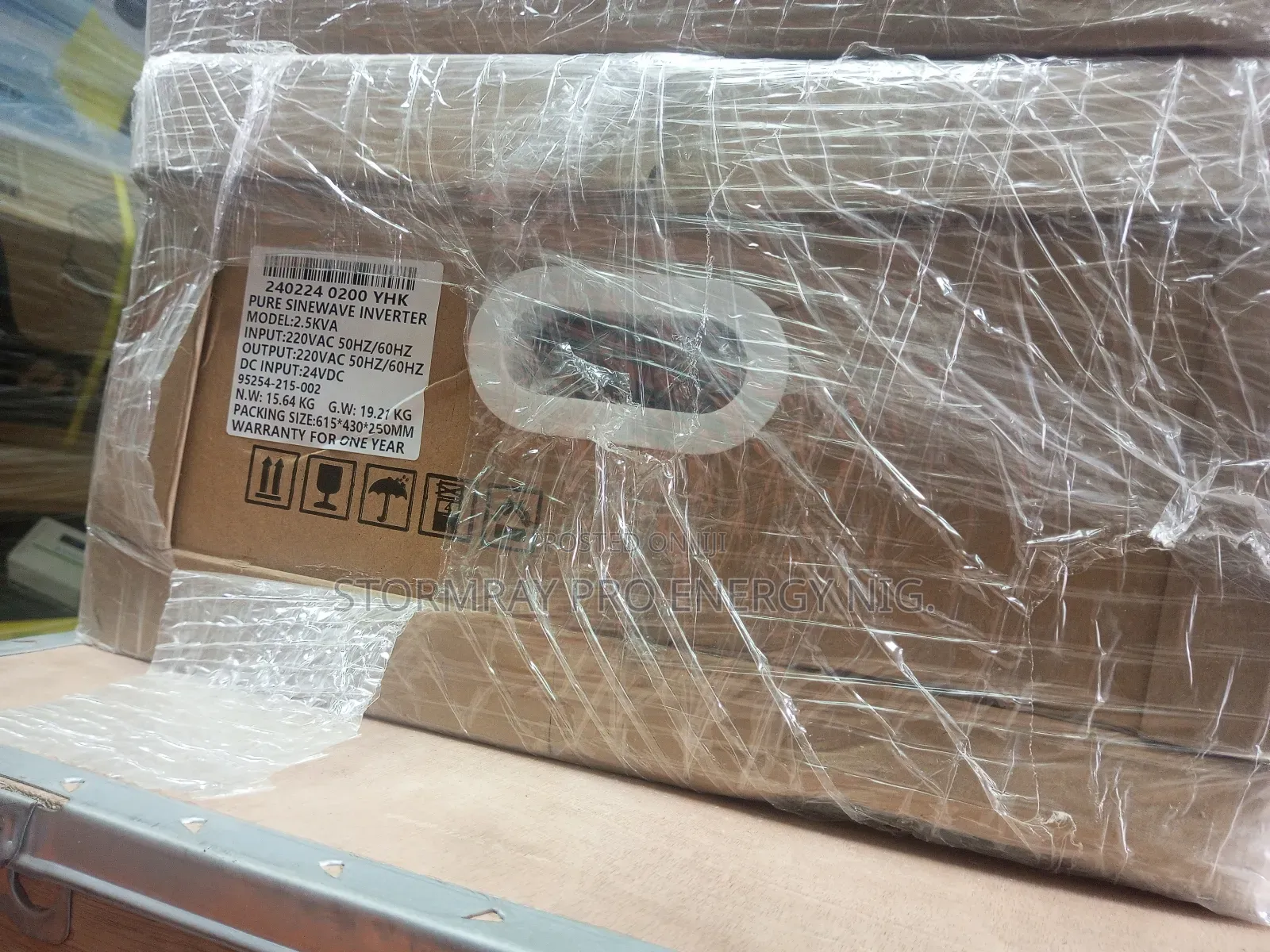 2.5kva 24v Yohako Inverters Available.