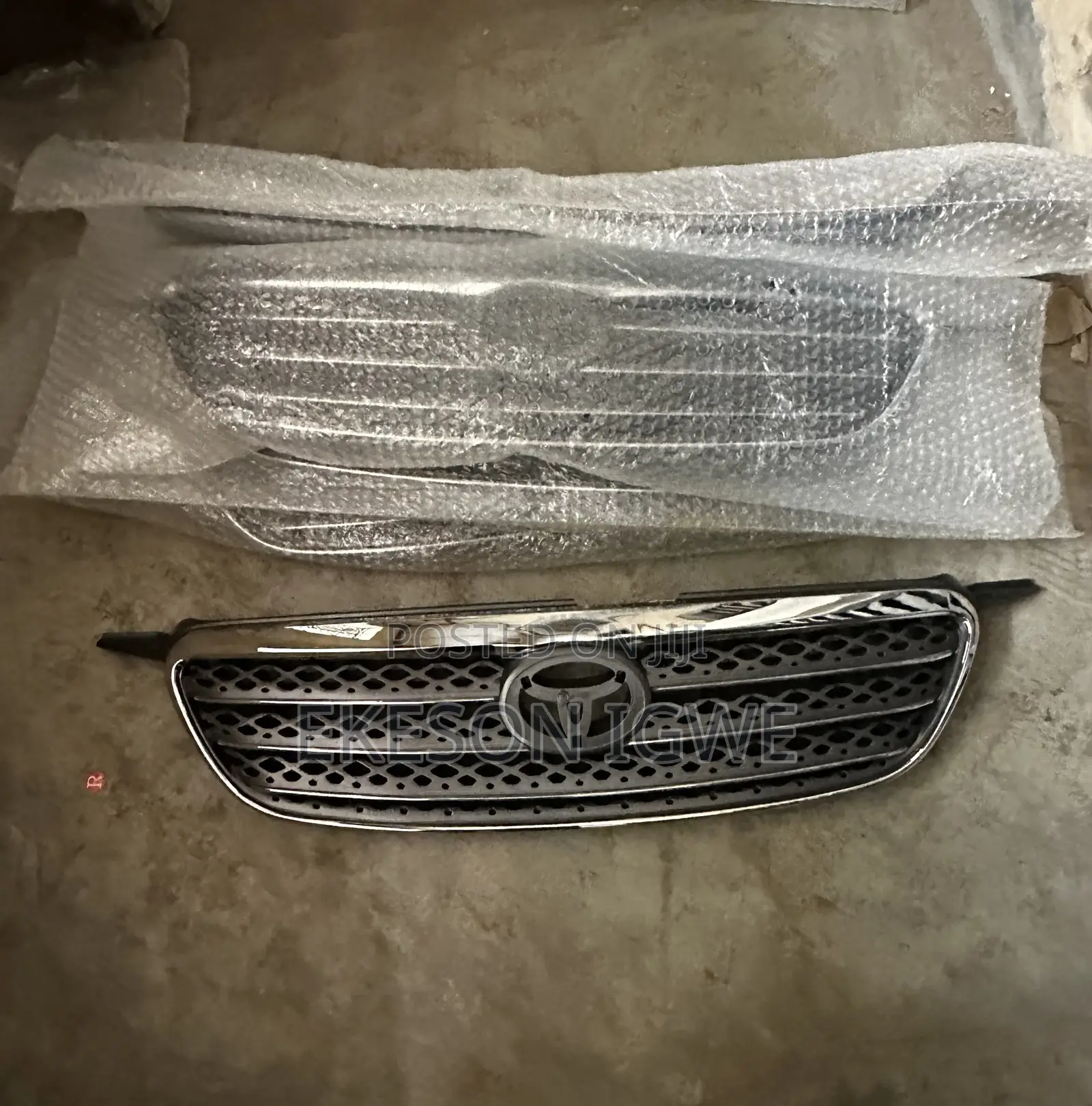 Front Grill Toyota Corolla 2003-06