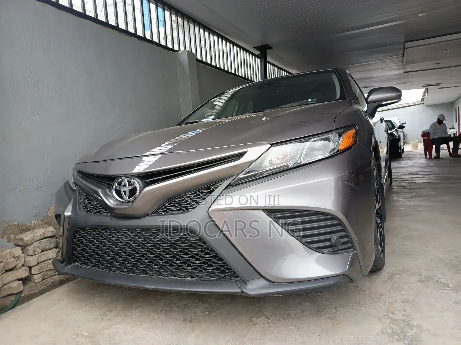 Toyota Camry SE FWD 2020 Gray