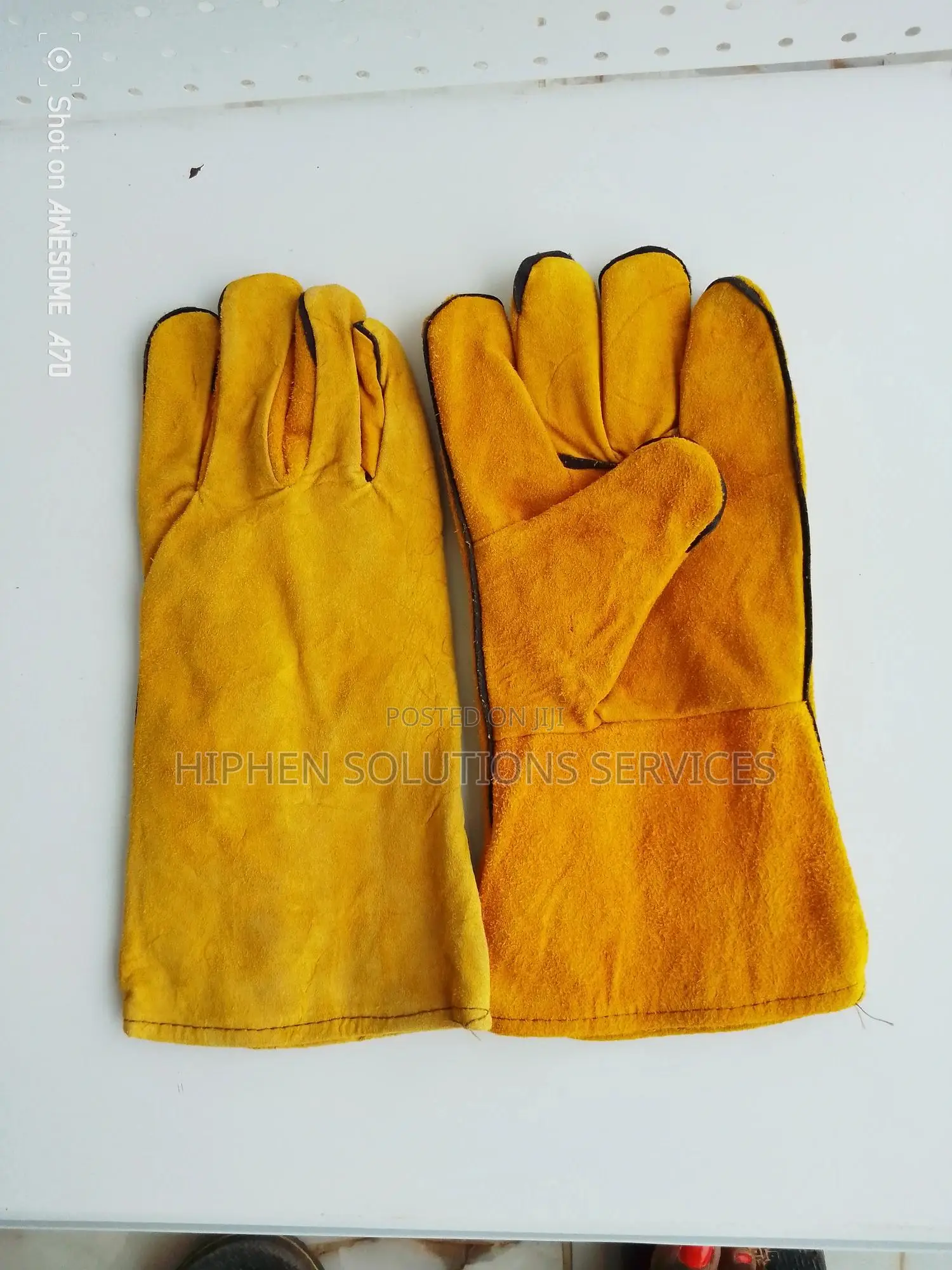 Comfortable Chemical Resistant Gloves For Maximum