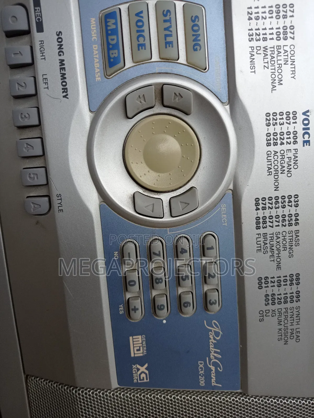 Yamaha Keyboard DGX 200