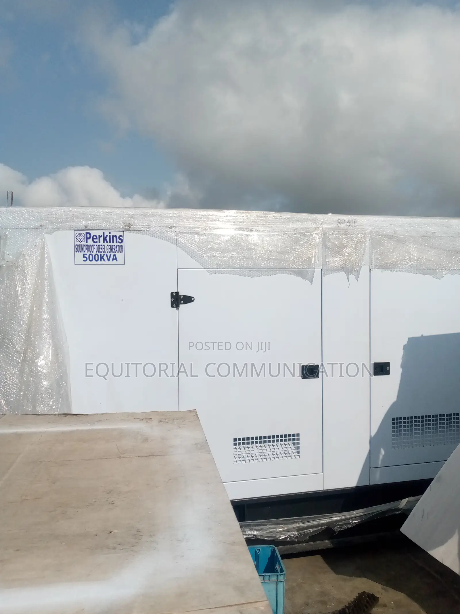 Super Classic 500kva Perkins Soundproof Generator 