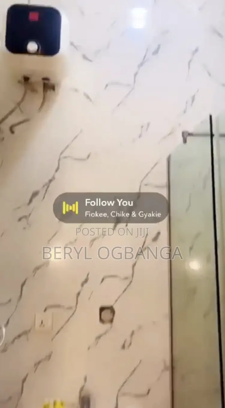 Luxurious Hotel Weekly Look-Alike Apartment Per Week