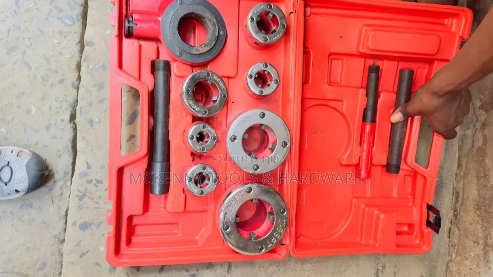 Ratcheting Pipe Threading Dice Set 2"