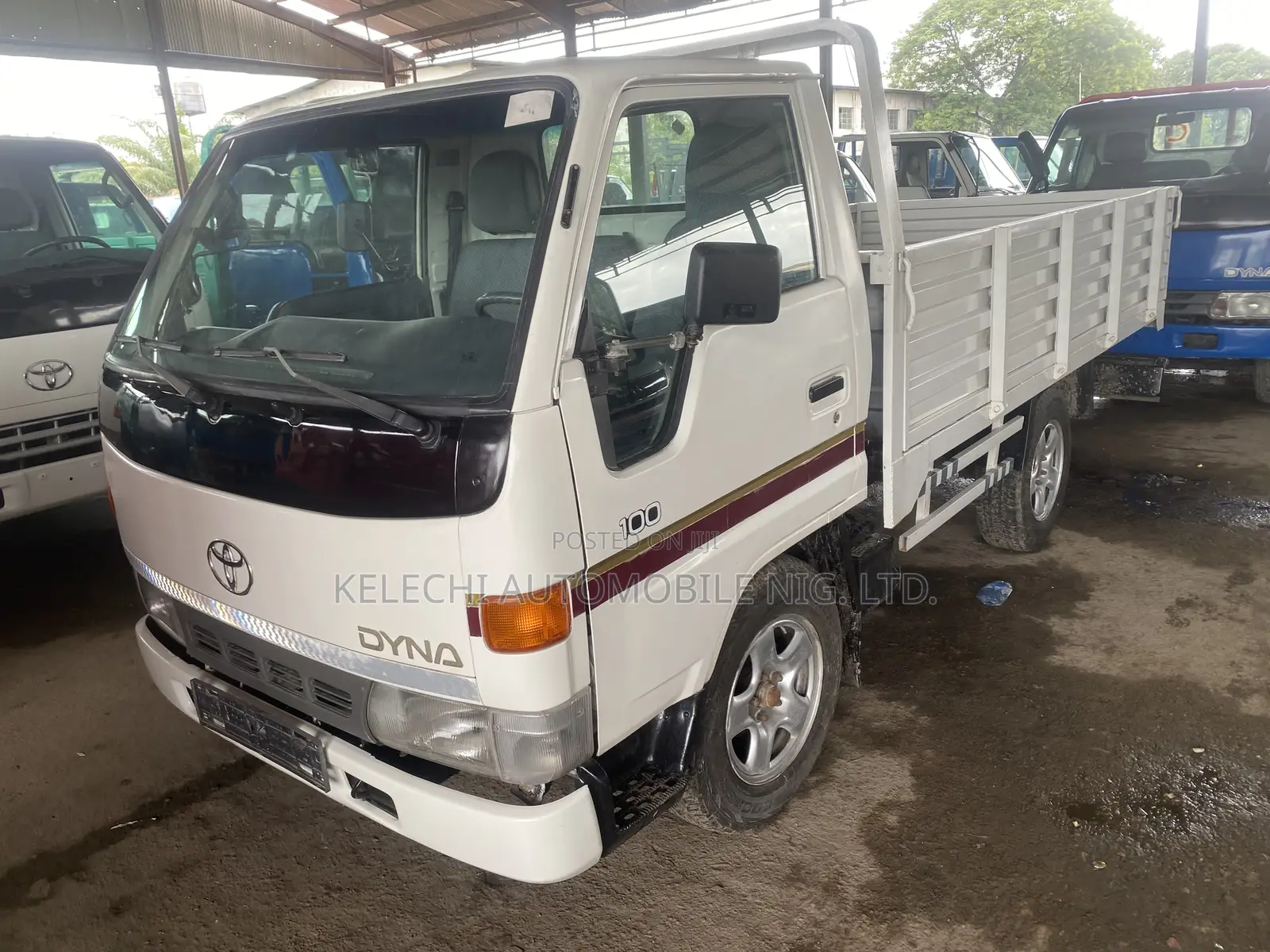 Toyota Dyna 100