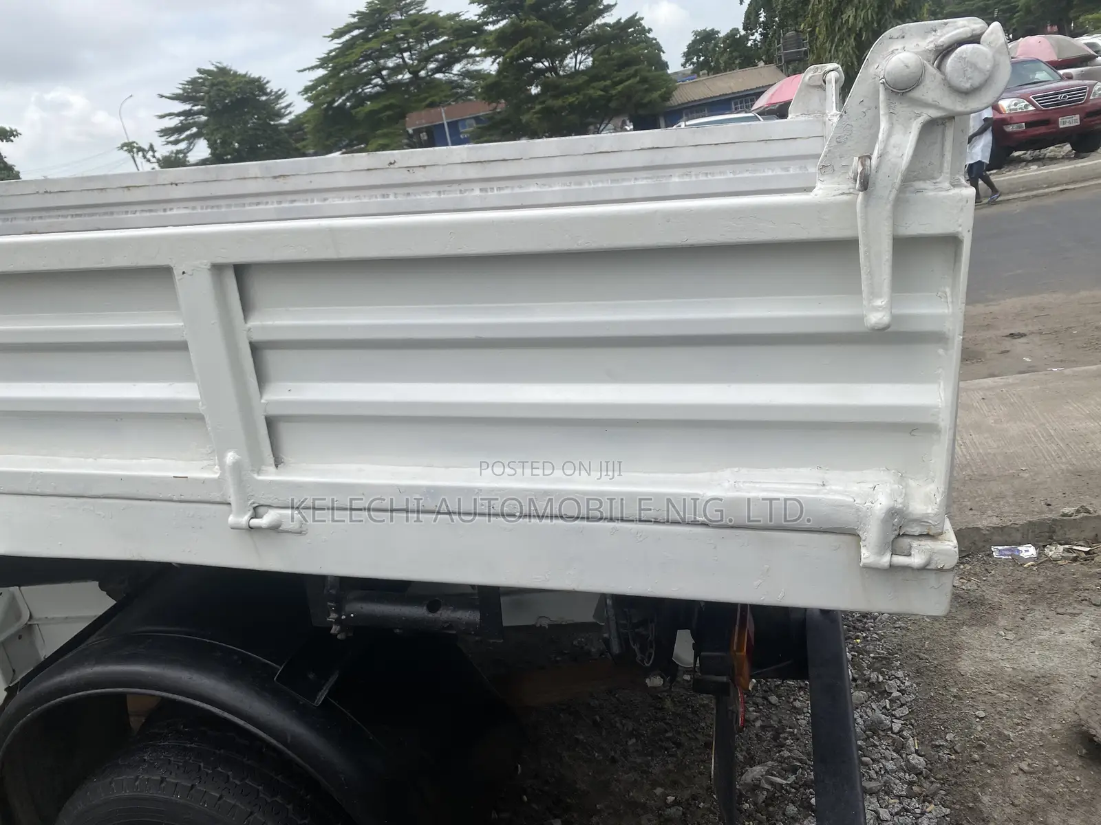 Mercedes Benz Dump Truck 2000 White