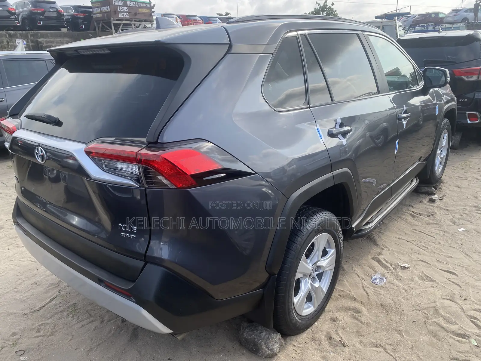 Toyota RAV4 XLE AWD 2020 Gray