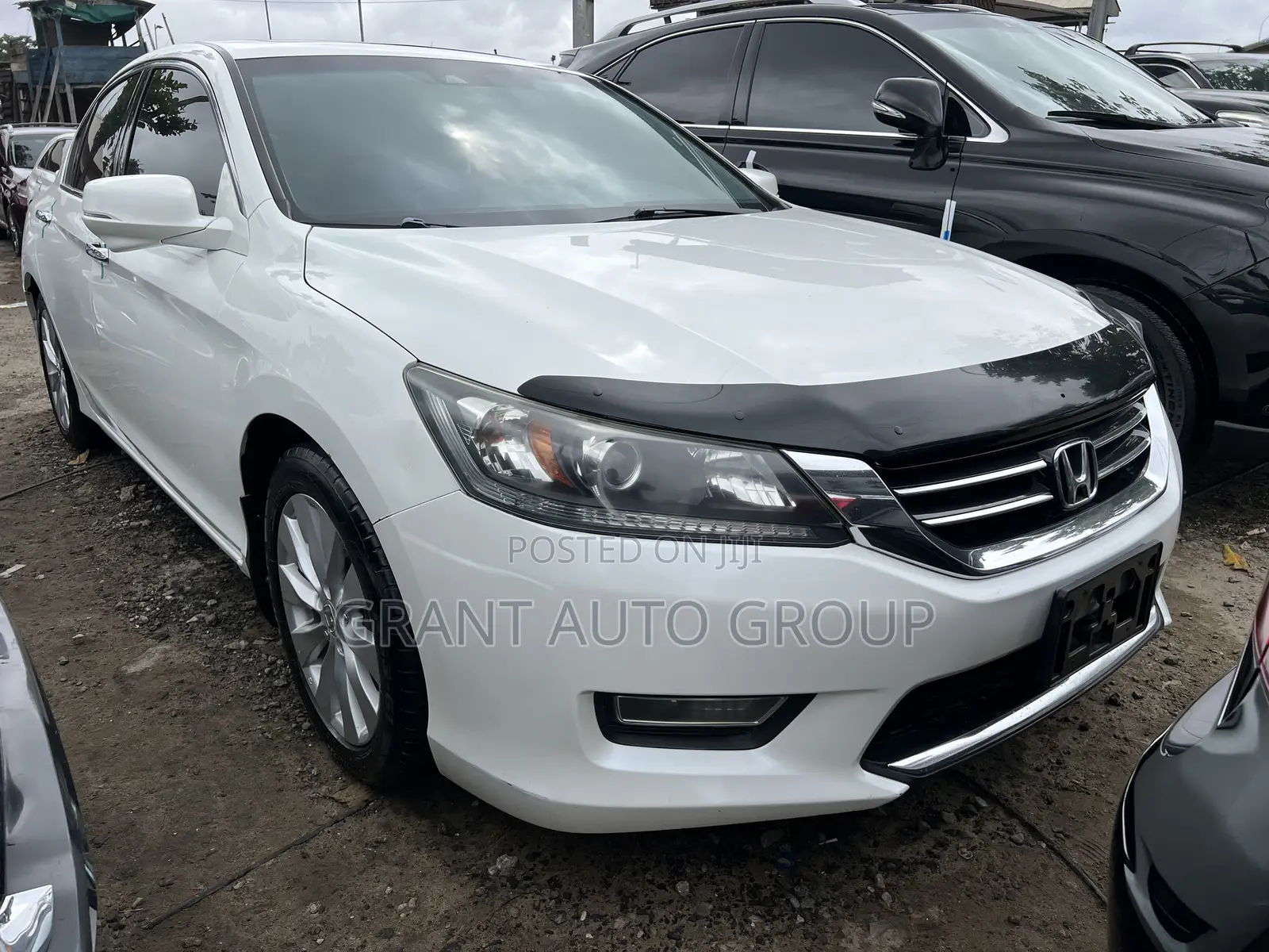 Honda Accord Touring V-6 4dr Sedan (3.5L 6cyl 6A) 2014 White
