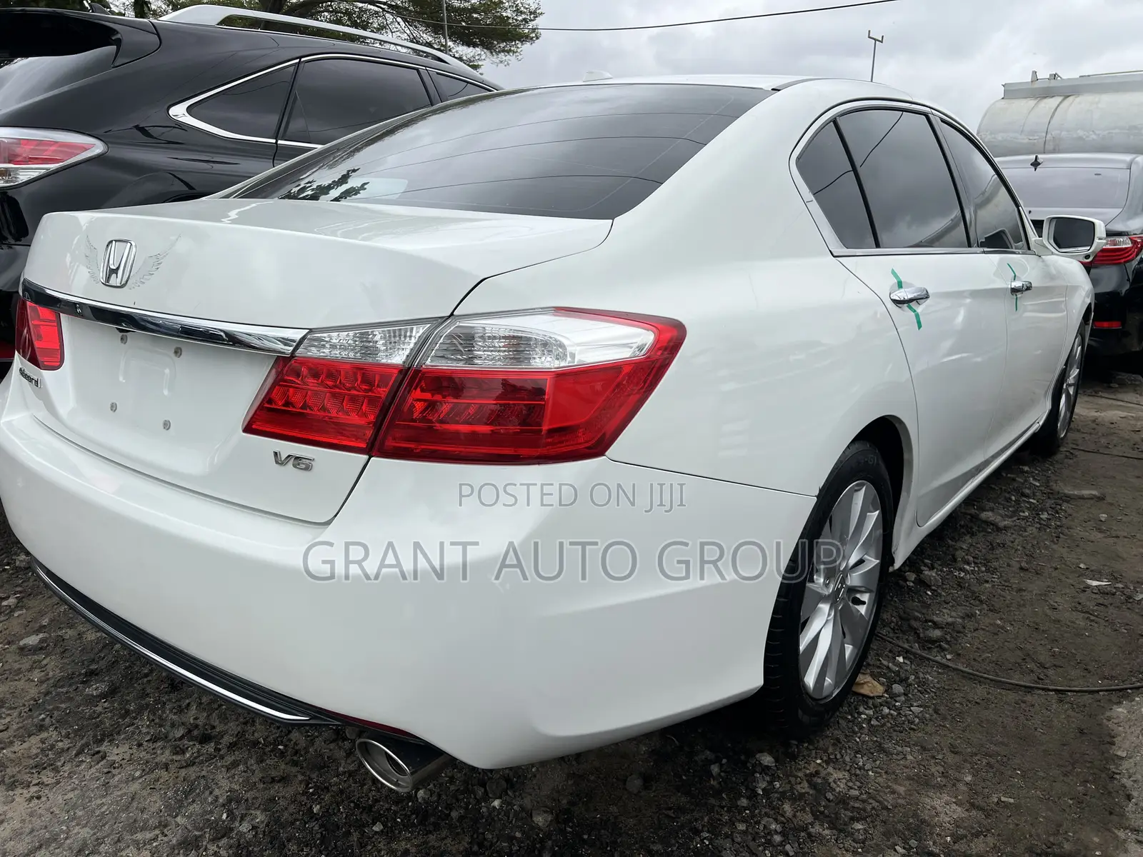 Honda Accord Touring V-6 4dr Sedan (3.5L 6cyl 6A) 2014 White