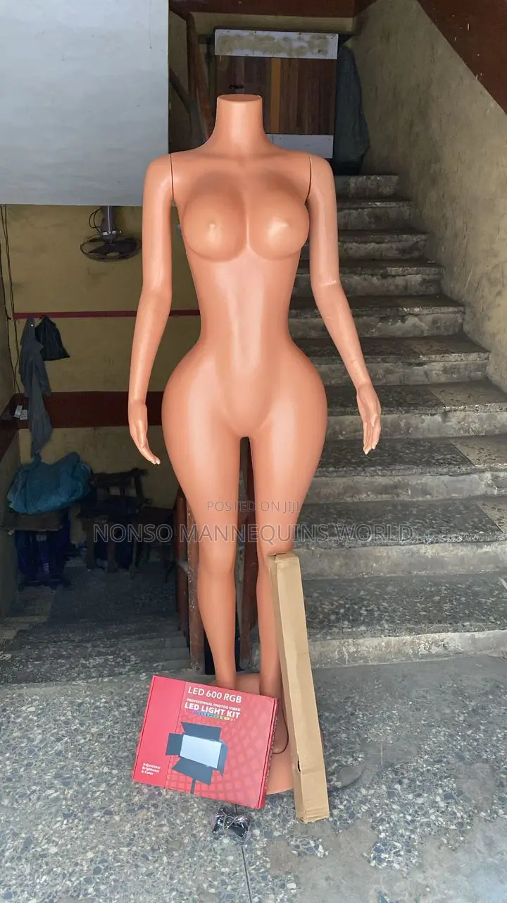 Size 12 Shinda Plastic Headless Female Busty Mannequin