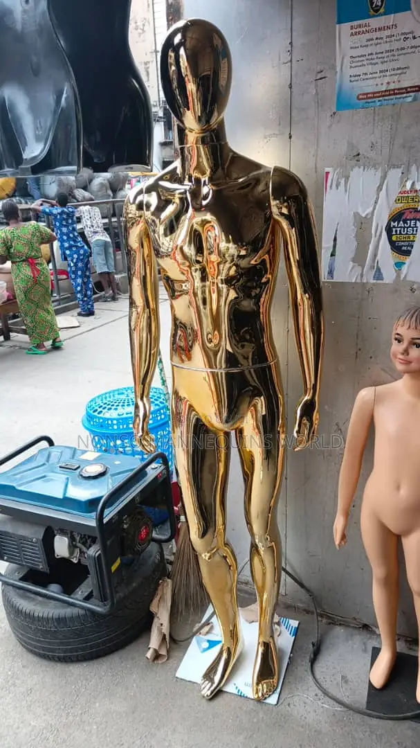 Rm Big Gold Male Display Mannequin