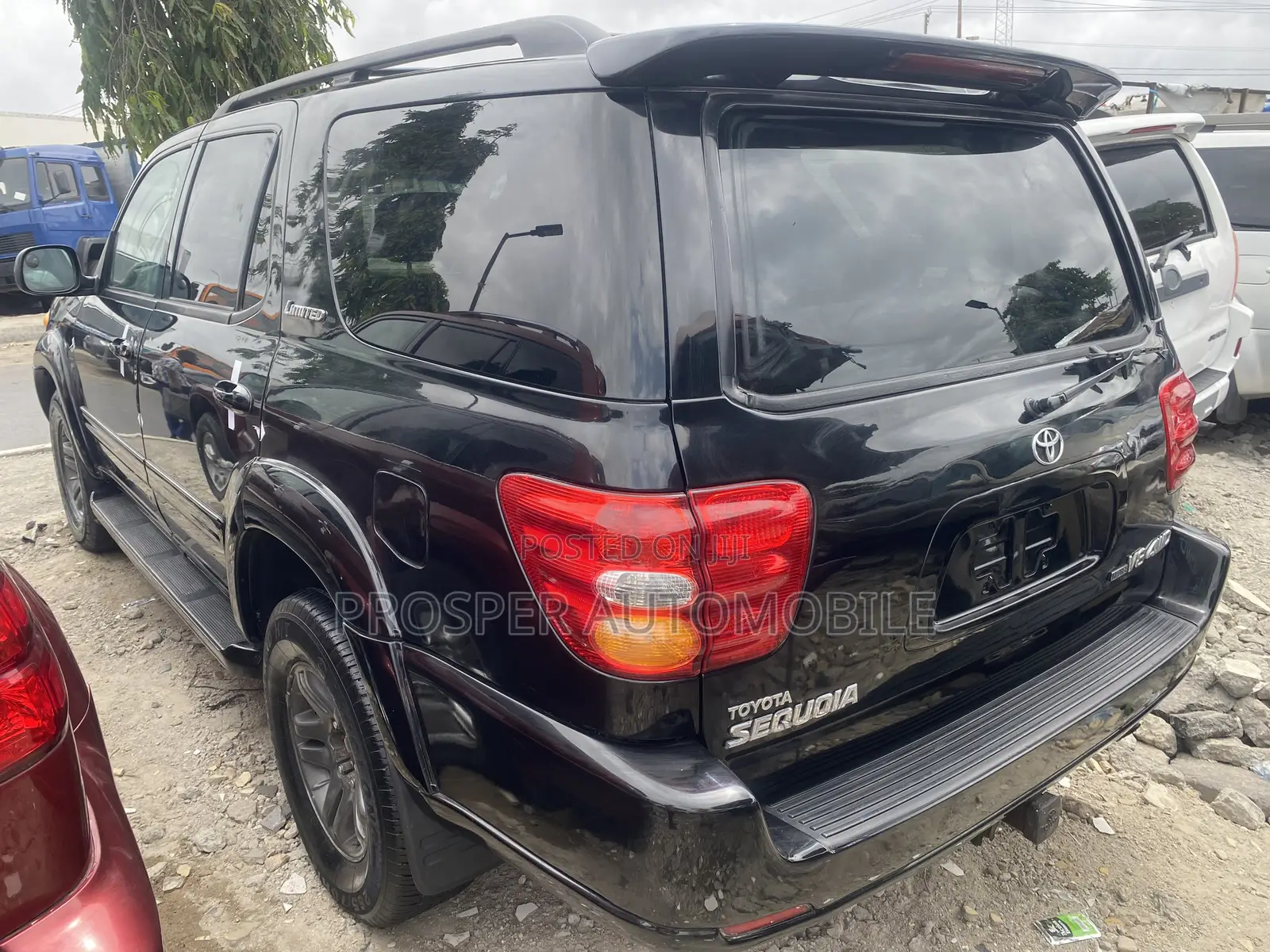 Toyota Sequoia 2004 Black