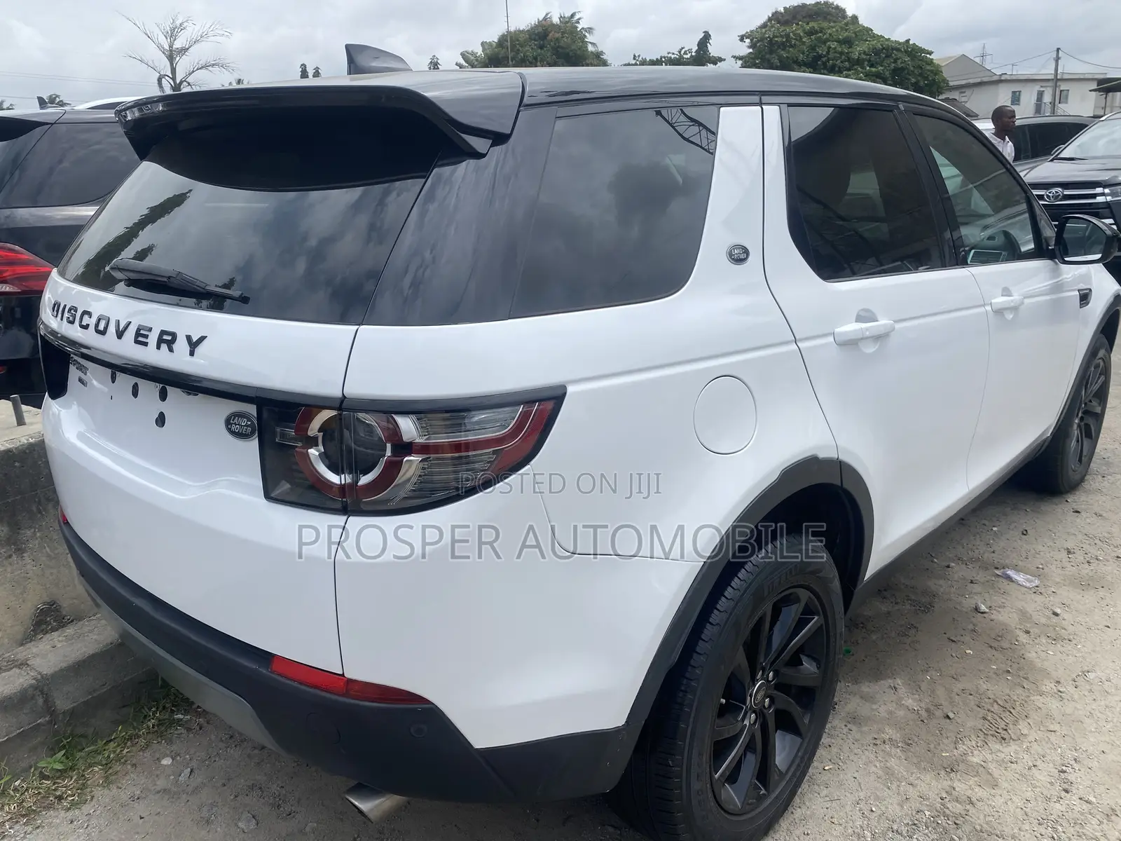 Land Rover Discovery Sport HSE 2017 White