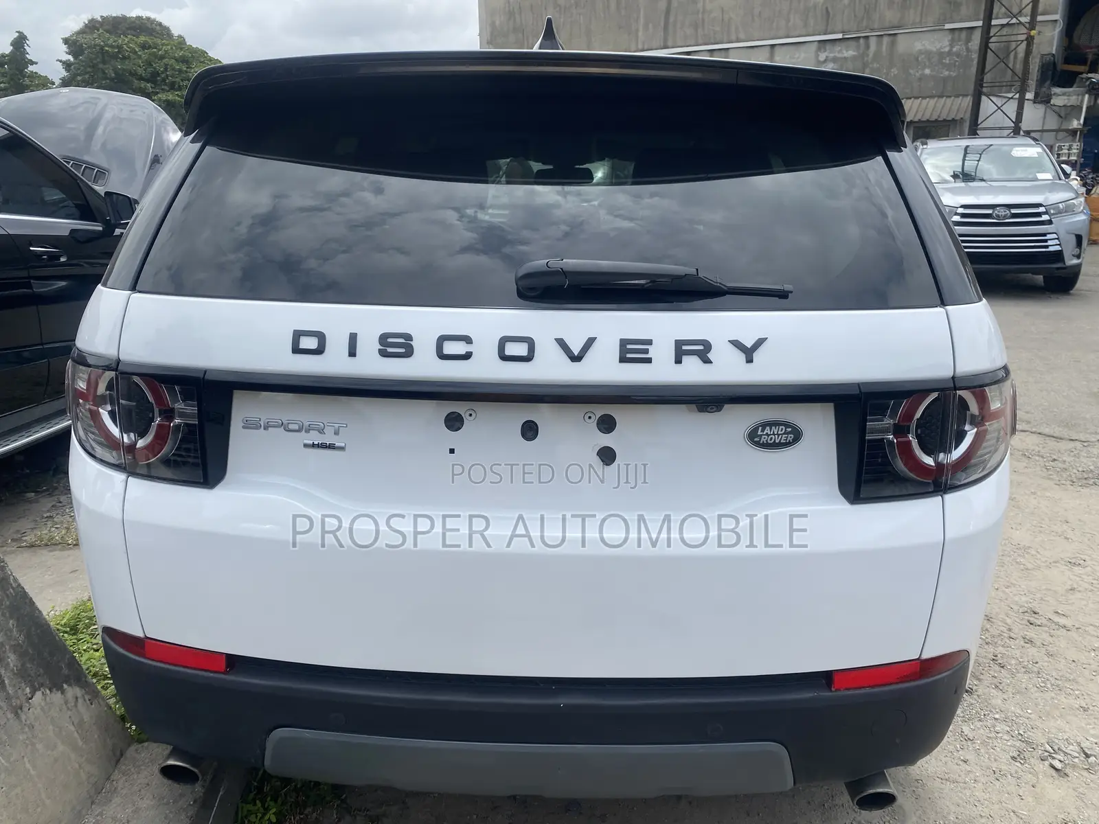 Land Rover Discovery Sport HSE 2017 White