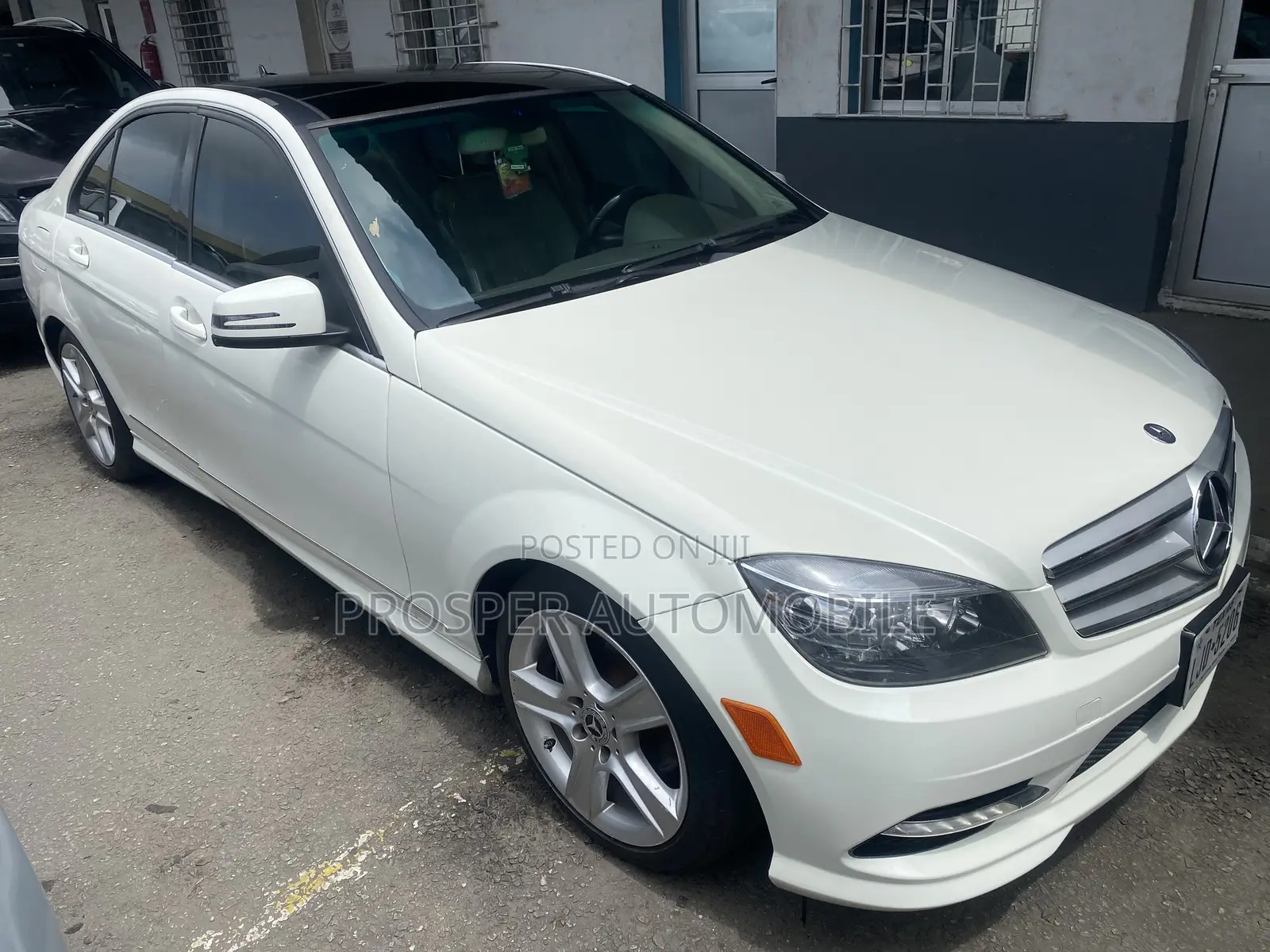 Mercedes-Benz C300 2011 White