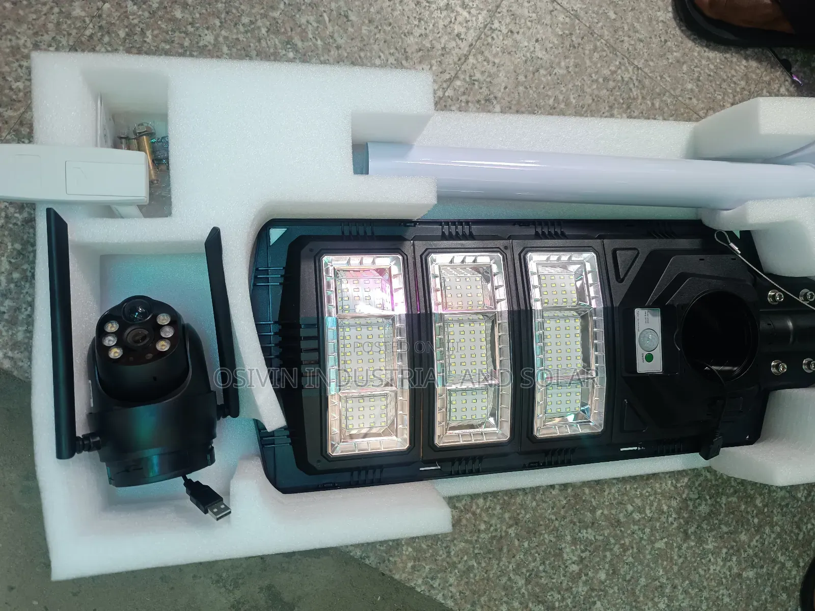 Ai 300w 2 in 1 Solar Street Light With Camera CCTV