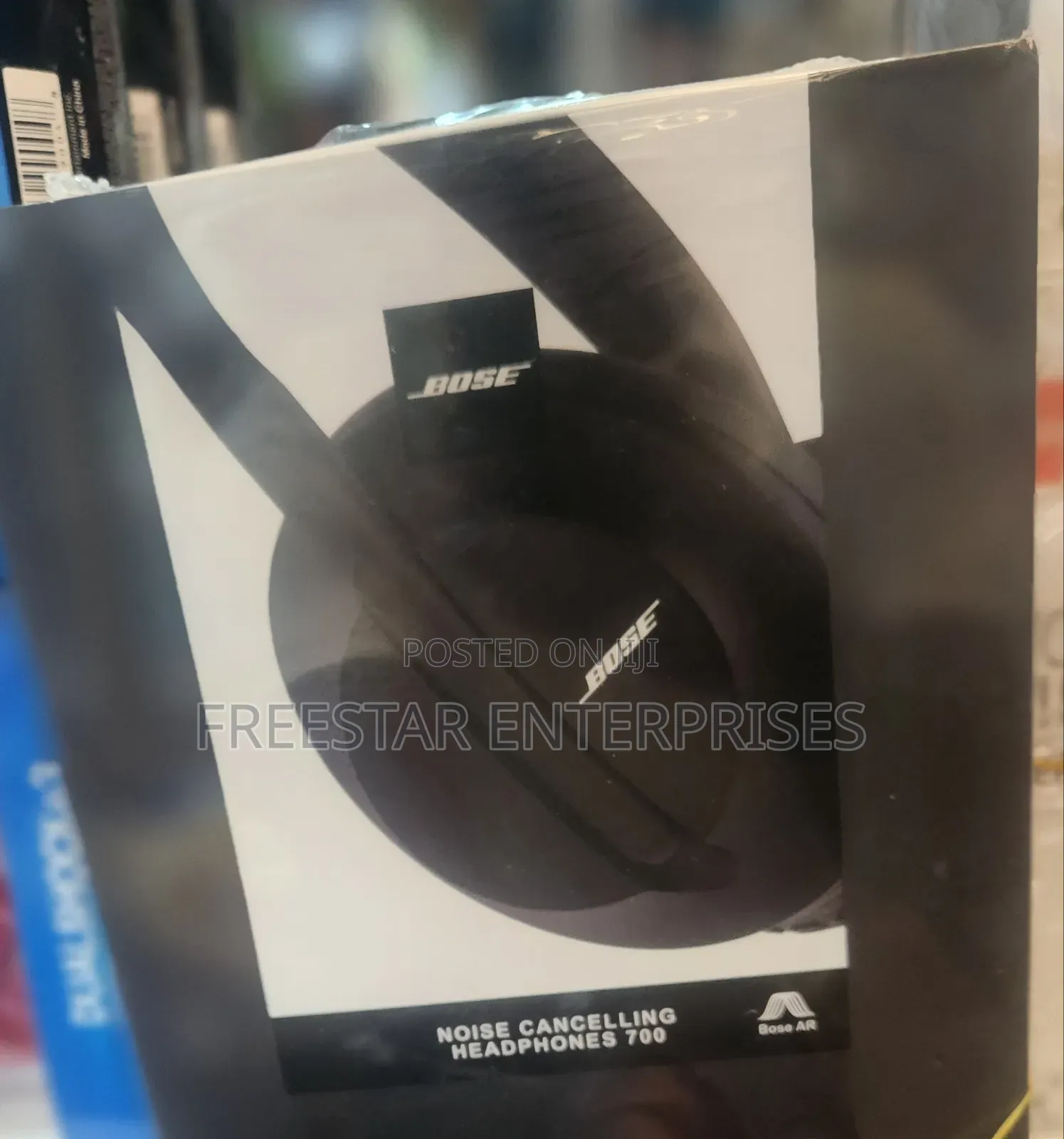 Bose Headphone. Bose Noice Canceling Headphone 700
