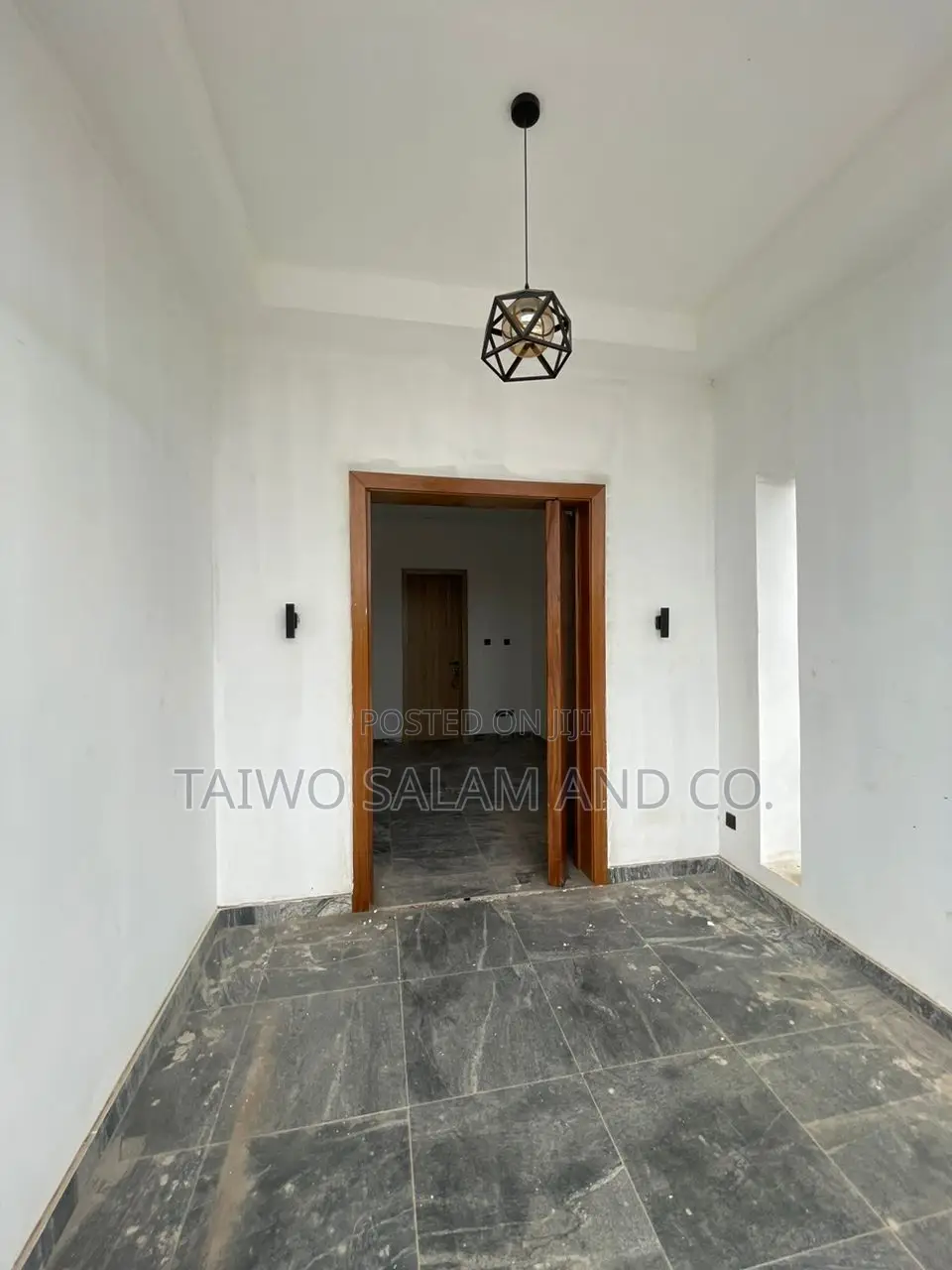 4bdrm Block of Flats in Akobo for sale